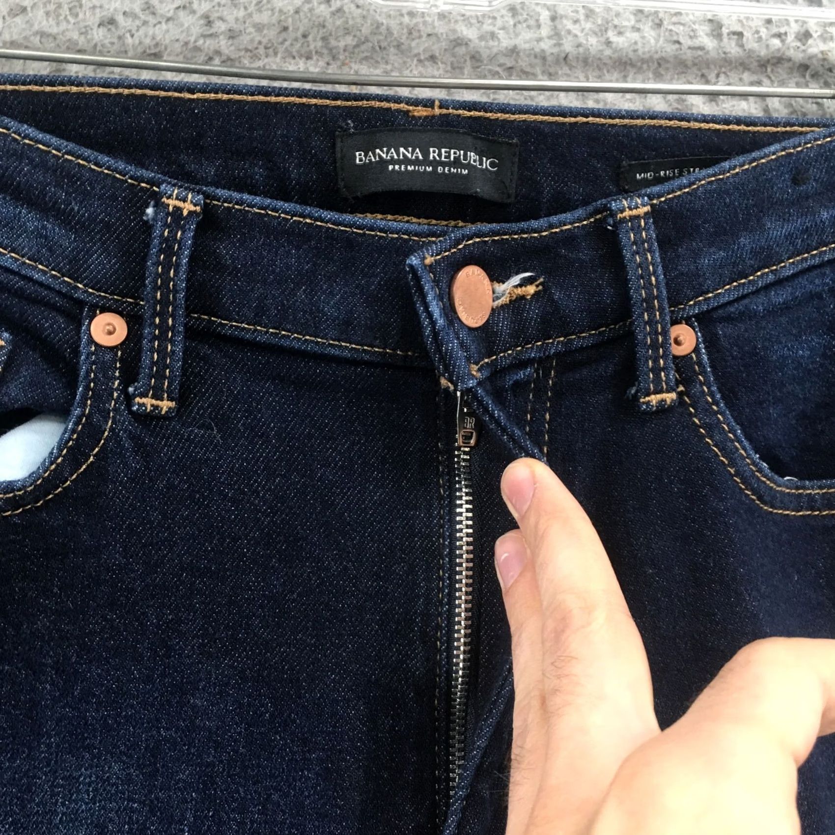 Banana Republic Banana Republic Jeans Womens 28 Blue Denim Mid Rise Straight Leg 5-Pocket Regular Inseam 26" Jeans Mens Womens Boys Girls Size 28" / US 6 / IT 42 - 3 Thumbnail