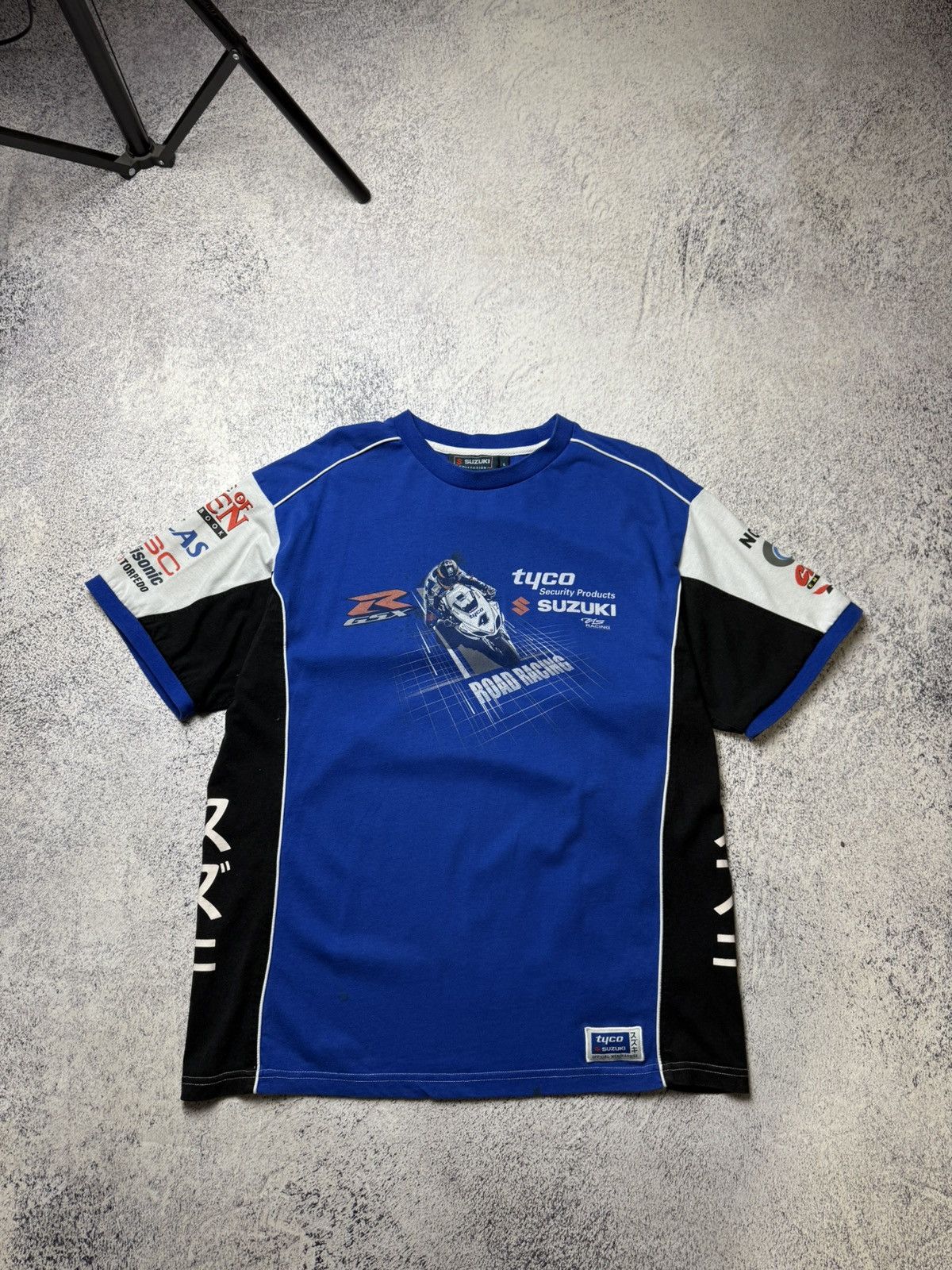 Vintage Vintage Suzuki Racing RGSX T Shirt Size US L / EU 52-54 / 3 - 1 Thumbnail