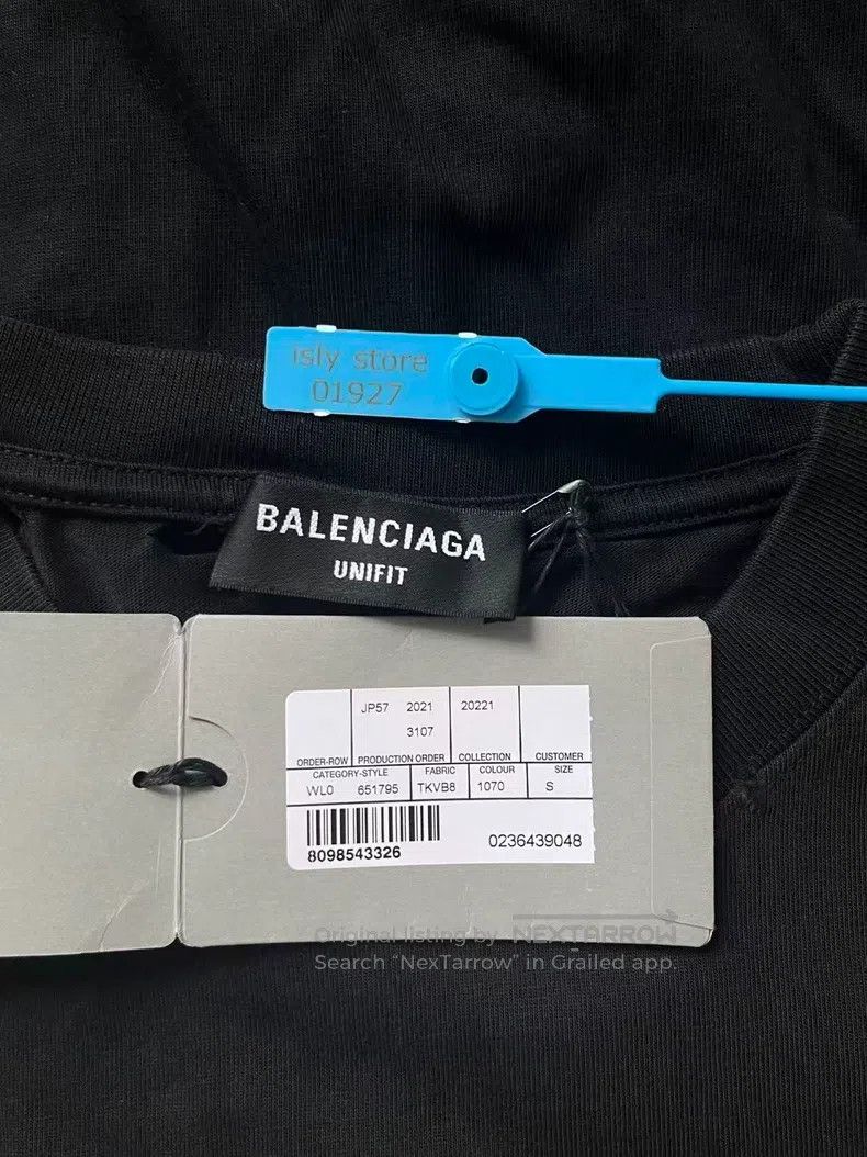 Balenciaga Balenciaga Letter Printed Pattern Ripped Round Neck Short Size US S / EU 44-46 / 1 - 4 Thumbnail