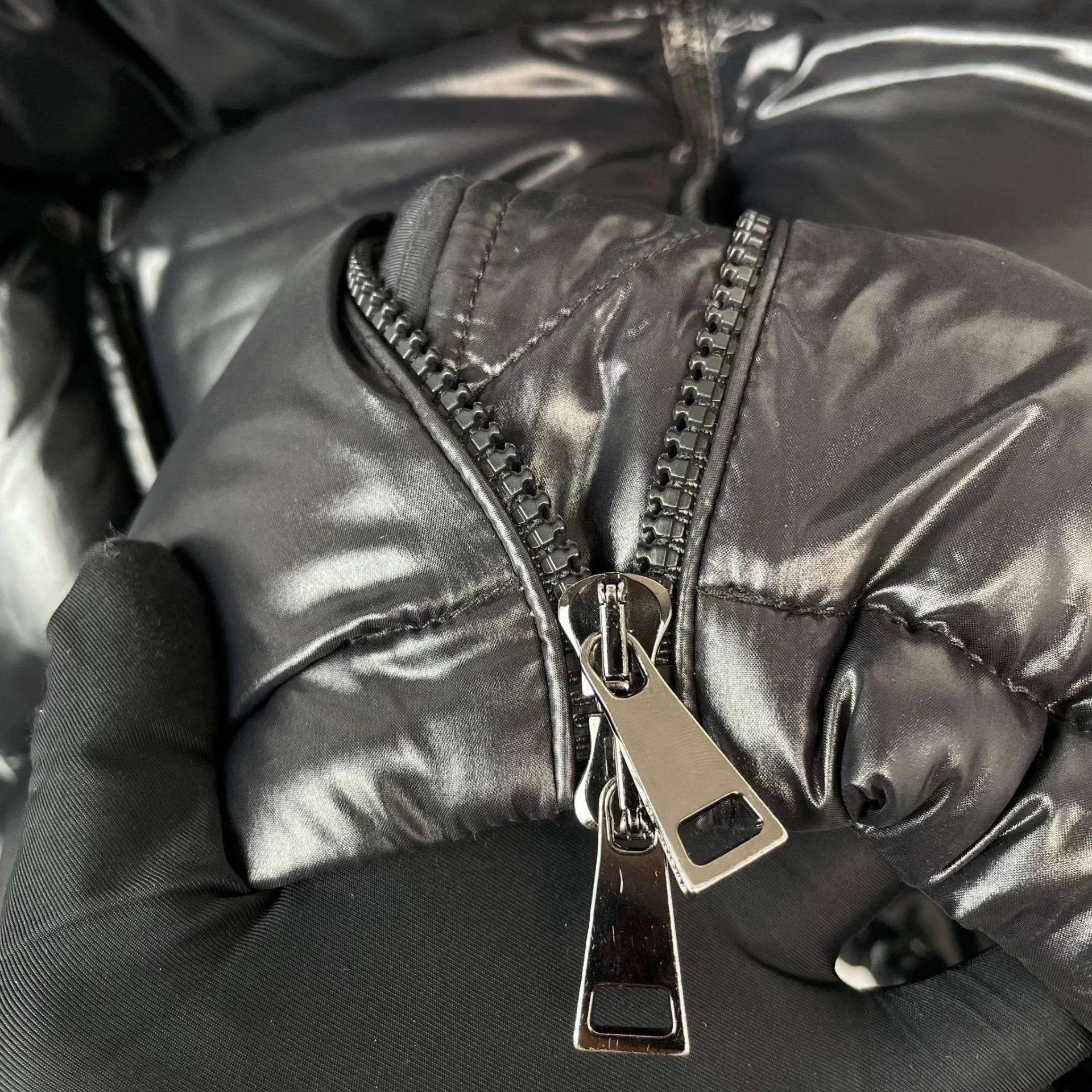 Moncler Moncler Chouelle Shiny Down Jacket Size M Size XS / US 0-2 / IT 36-38 - 9 Thumbnail
