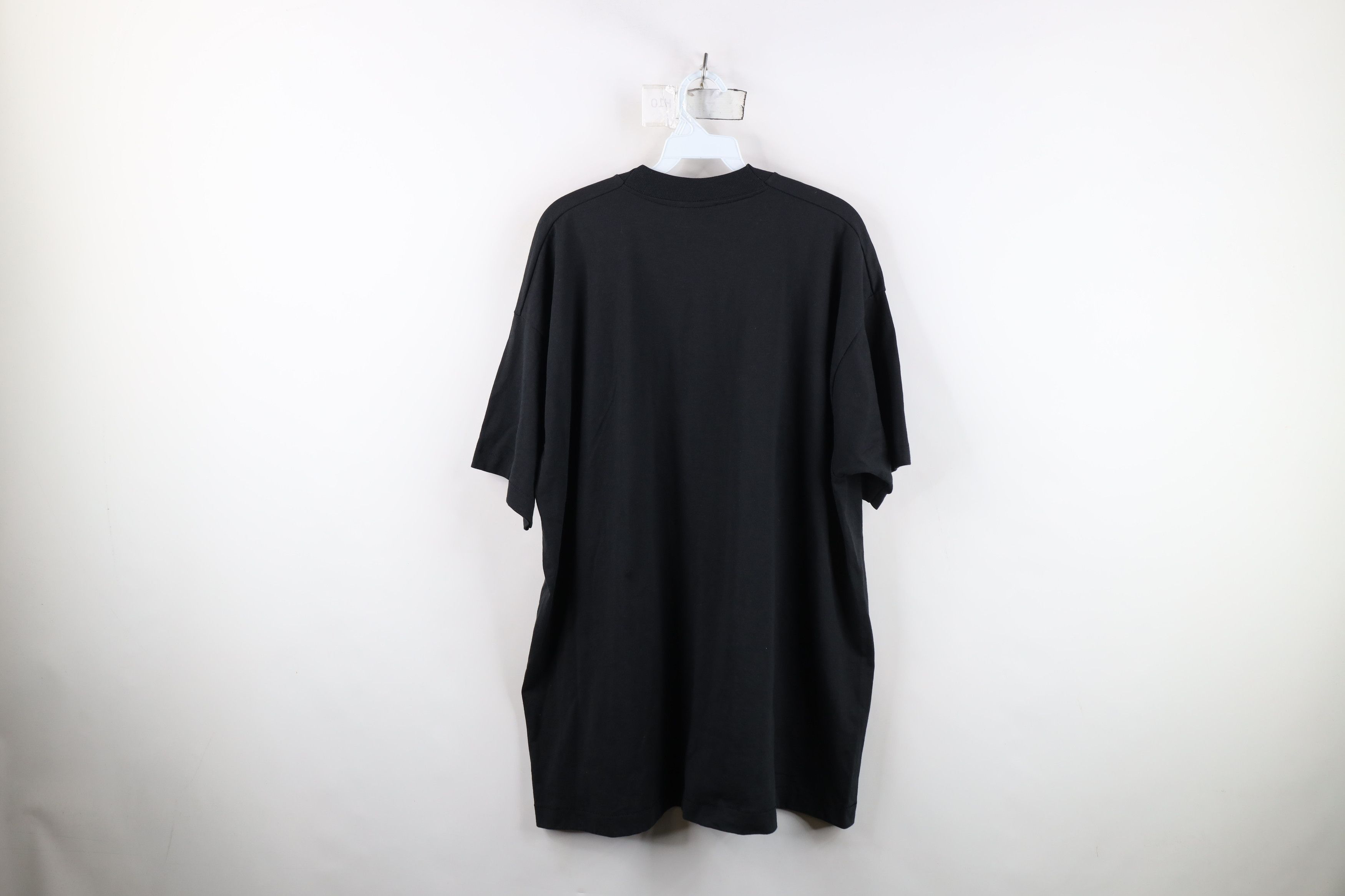 Vintage Vintage 80s 90s Streetwear Maumee Police Ohio T-Shirt USA Size US XXL / EU 58 / 5 - 8 Thumbnail
