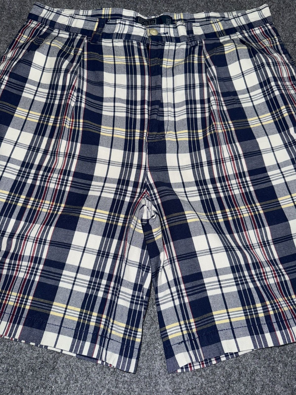 Polo Ralph Lauren Vintage Polo Ralph Lauren Pleated Shorts Plaid 34 Size US 34 / EU 50 - 2 Thumbnail