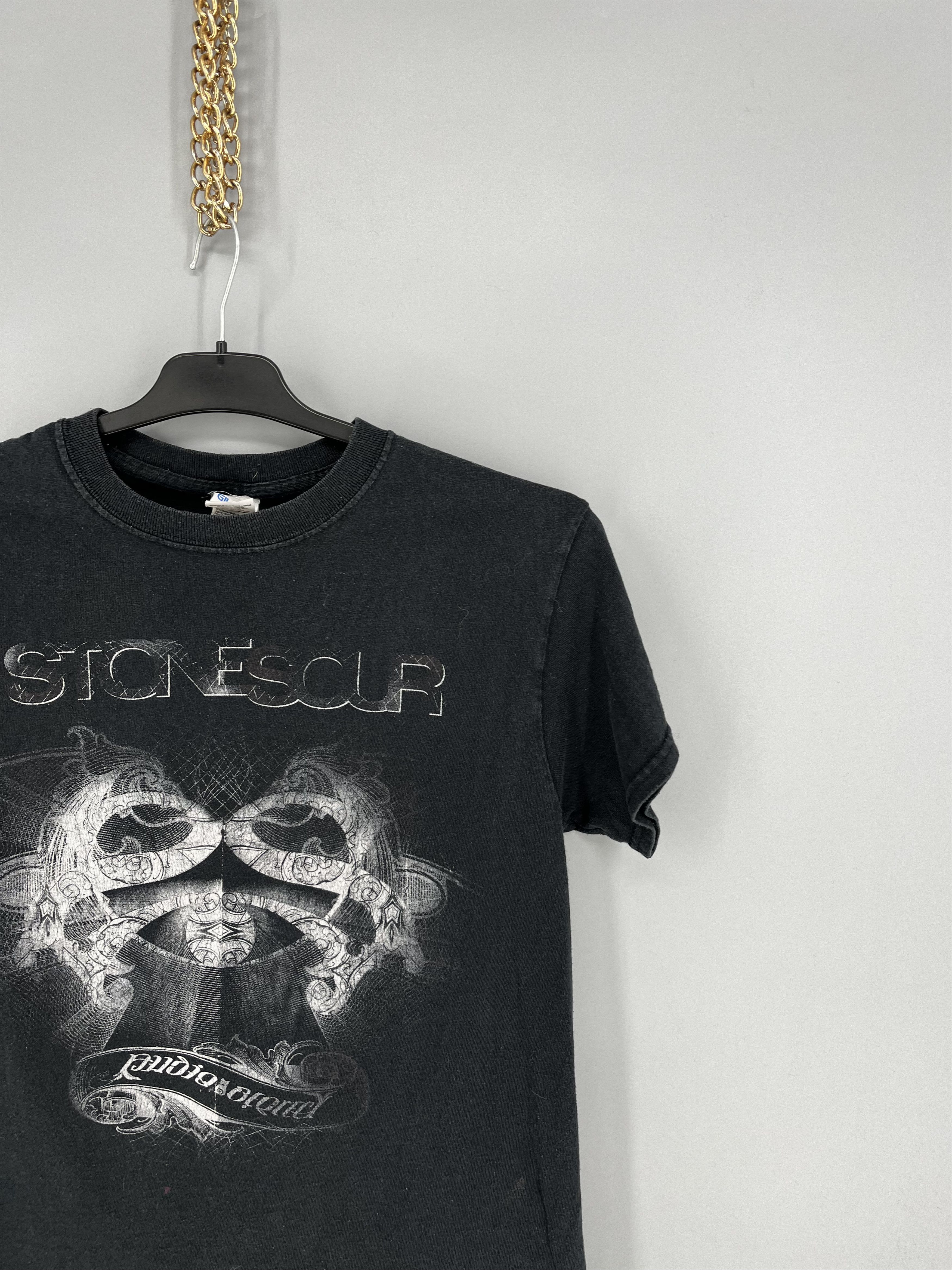 Band Tees × Vintage Vintage Y2K Stone Sour Band Tee Big Logo Streetwear Size S Size US S / EU 44-46 / 1 - 5 Thumbnail