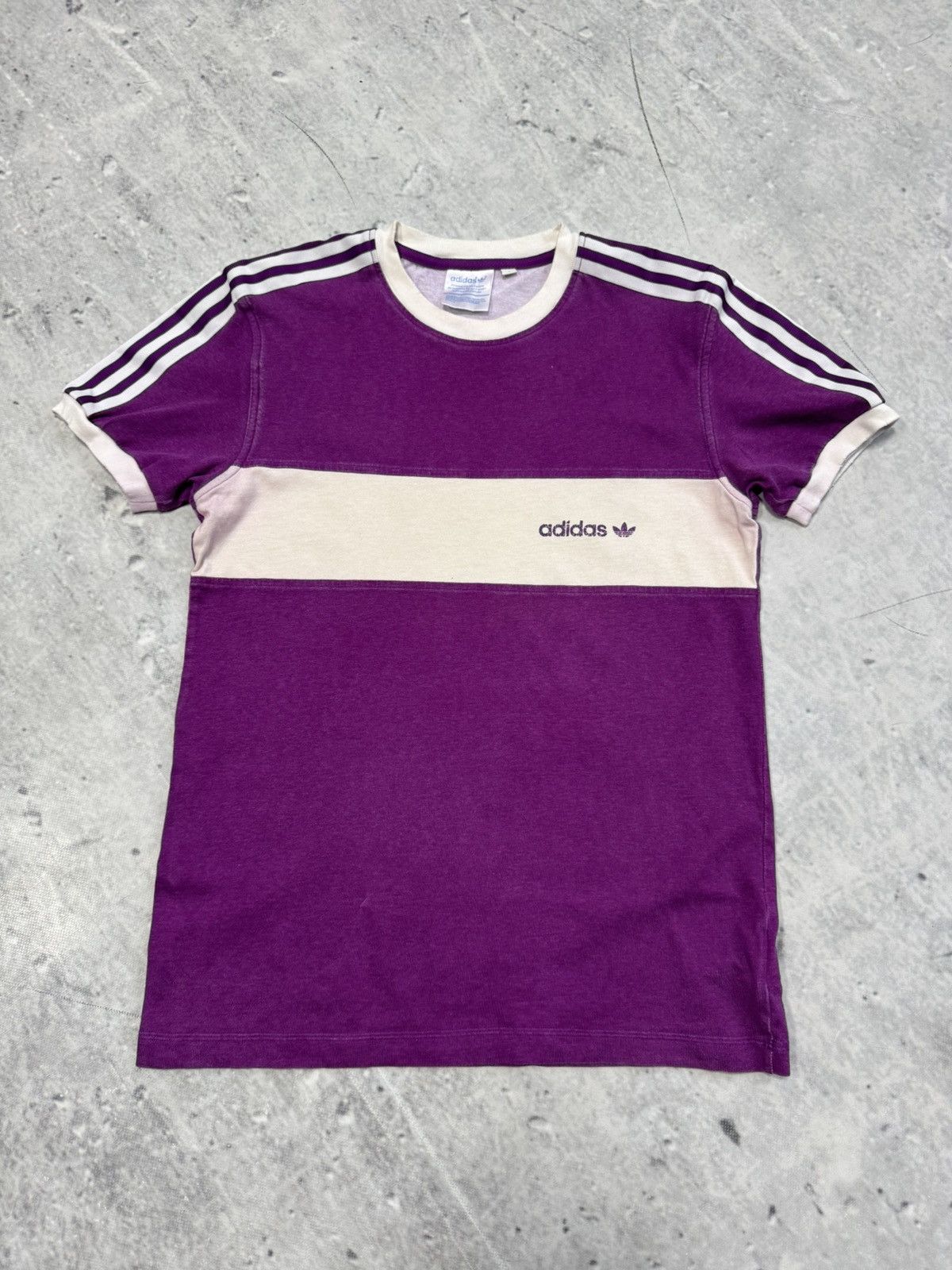 Adidas Adidas purple vintage style tee Size US S / EU 44-46 / 1 - 1 Thumbnail