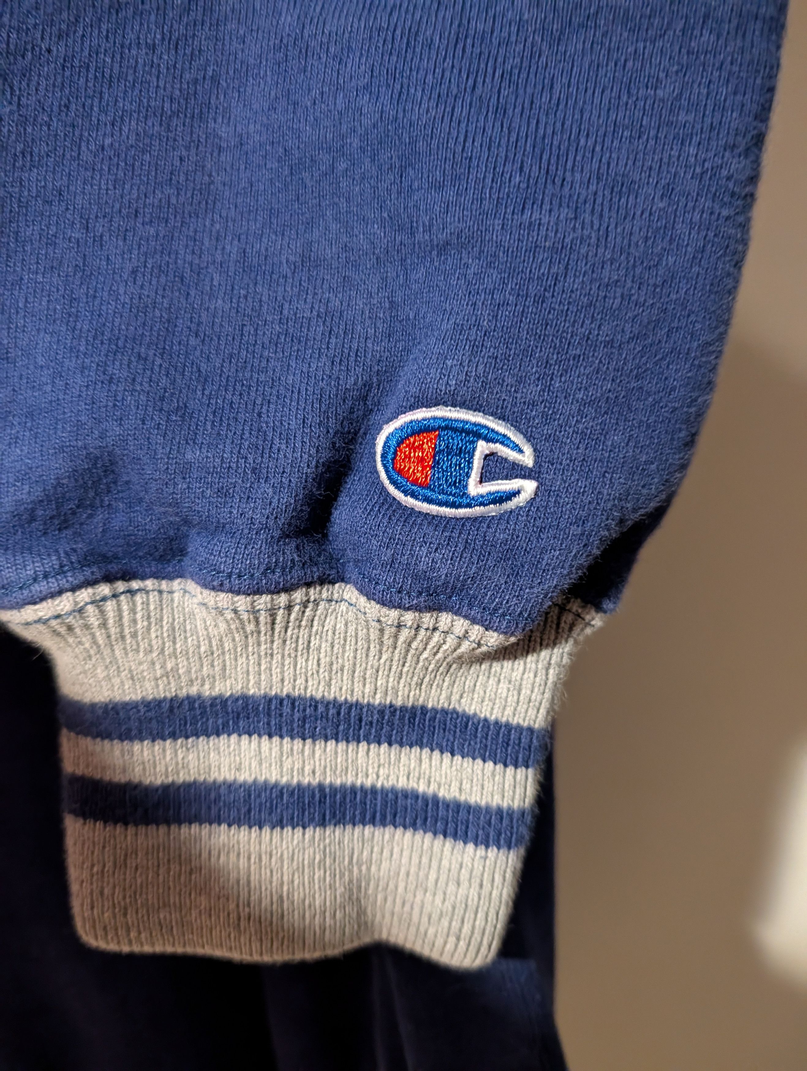 Champion Vintage 90s Champion Reverse Weave Spell Out Logo Sweatshirt Size US L / EU 52-54 / 3 - 4 Thumbnail