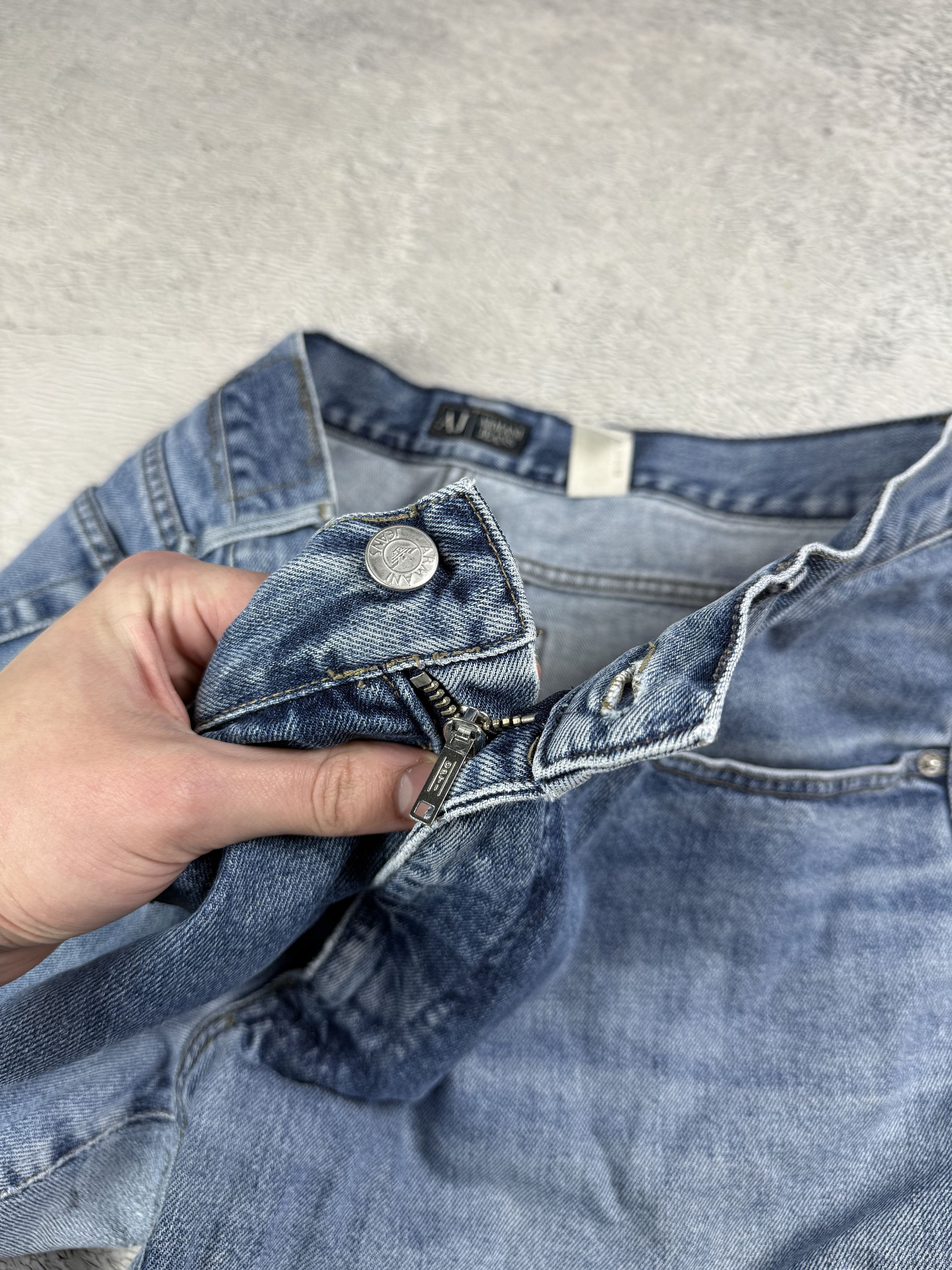 Armani × Vintage Armani Jeans Vintage Pants J16 Relaxed Fit Straight Blue Size US 38 / EU 54 - 5 Thumbnail