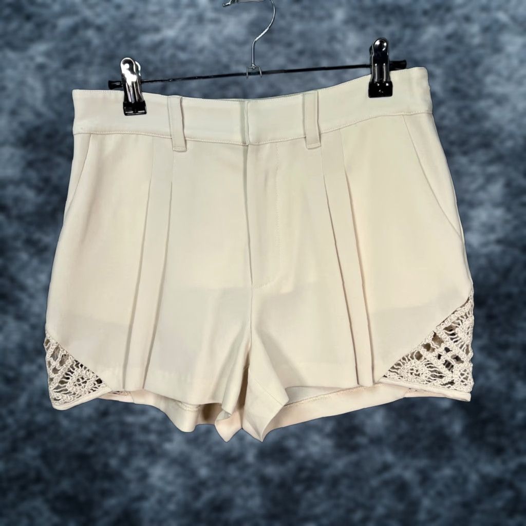 Cinq a Sept Cinq a Sept Womens 00 Ivory Crochet Trim High Waist Tailored Shorts Shirt? Size 24" / US 00 / IT 34 - 1 Thumbnail