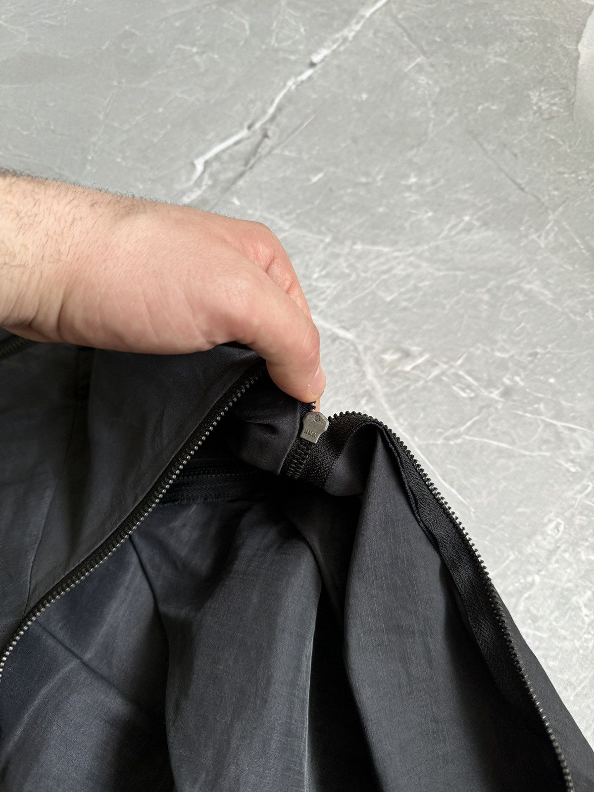 Sarah Pacini Vintage Sarah Pacini Asymetrical Zip Flared Mini Skirt Y2K Size 34" / US 12 / IT 48 - 17 Thumbnail