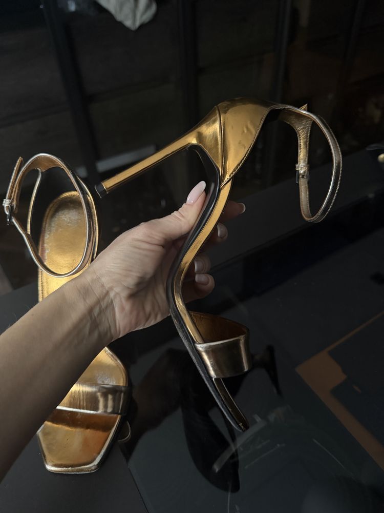 Saint Laurent Paris Saint Laurent Gold Heels Size US 6 / IT 36 - 5 Thumbnail