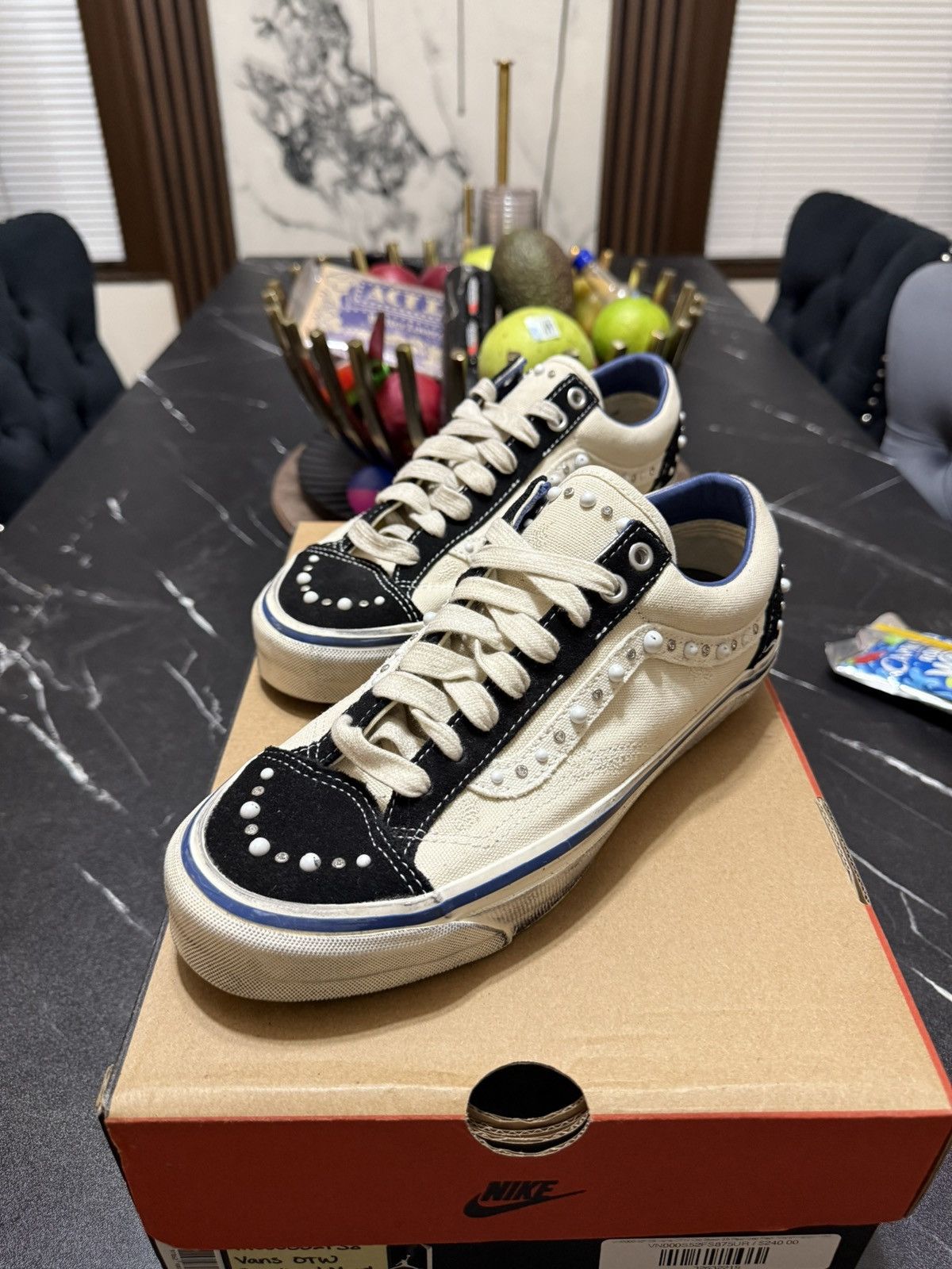 Satoshi Nakamoto × Vans Vans Otw Pearlized Pack Marshmallow Size 7.5 Size US 7.5 / EU 40-41 - 14 Thumbnail
