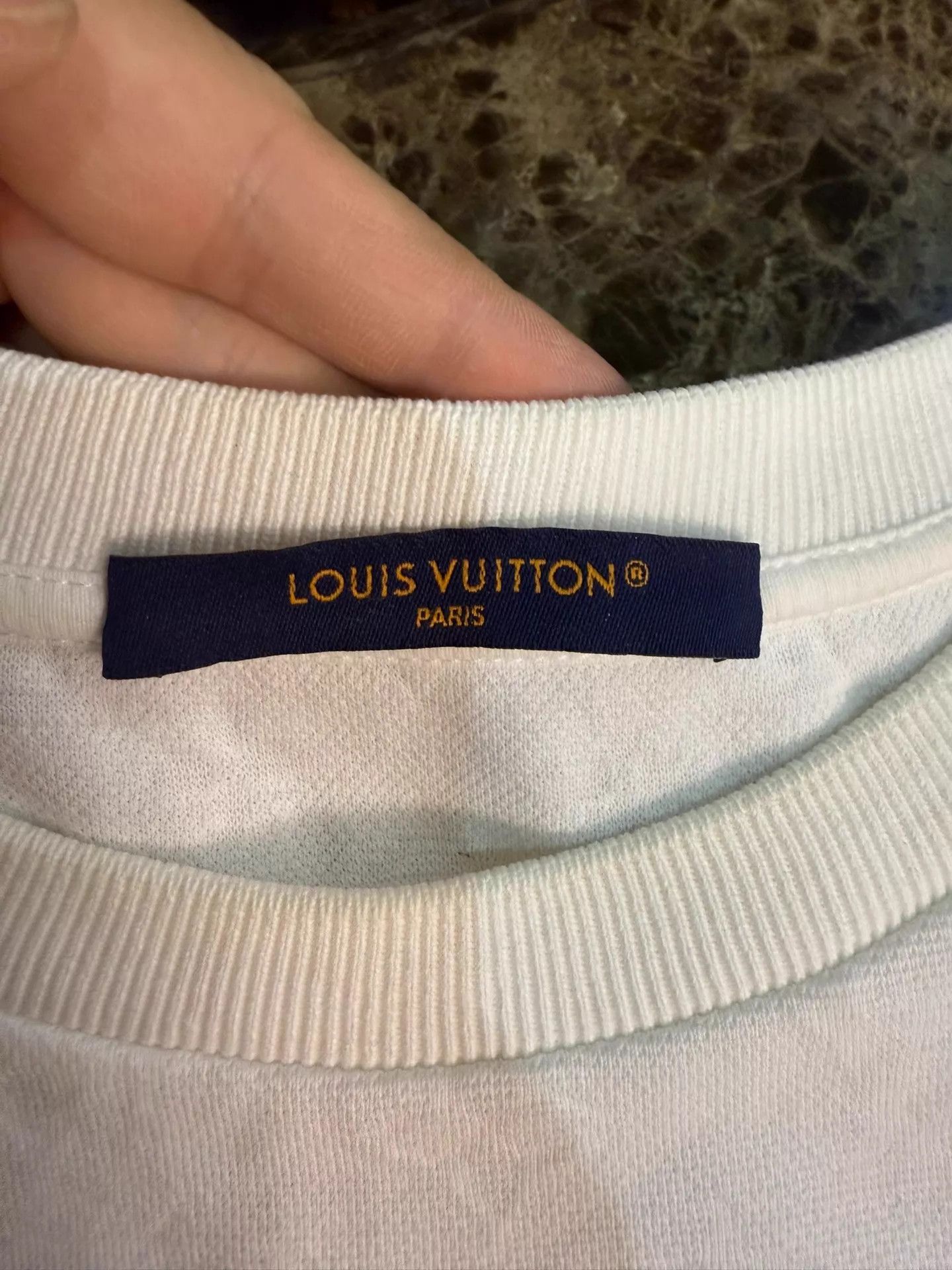 Louis Vuitton LV Monogram Allover Logo T-Shirt L Italy Size US L / EU 52-54 / 3 - 4 Thumbnail