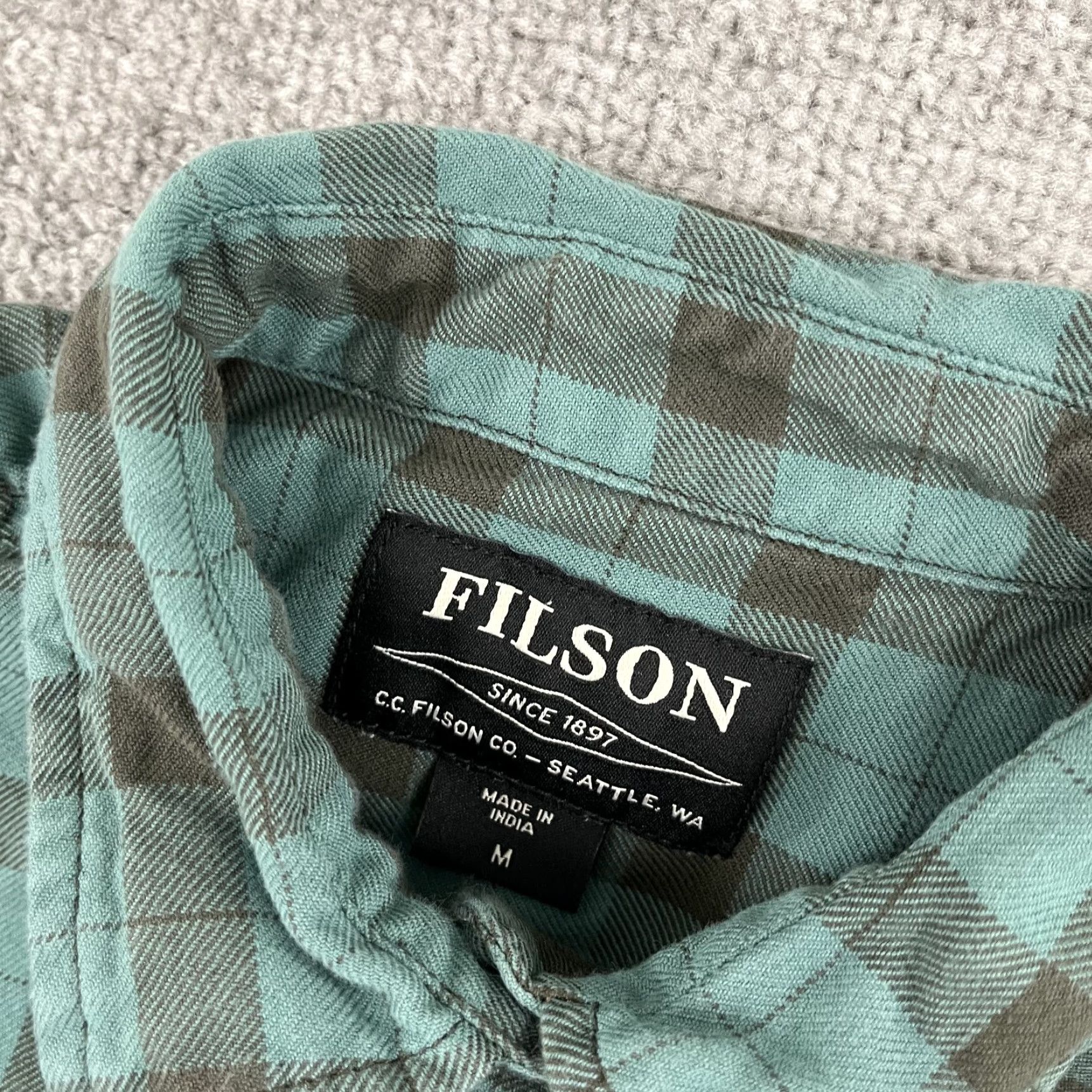 Filson Filson Flannel Shirt Womens Medium Green Gray Plaid Button Up L/S Hiking Outdoor Casual Shirt Women Regular Fit Size M / US 6-8 / IT 42-44 - 2 Thumbnail