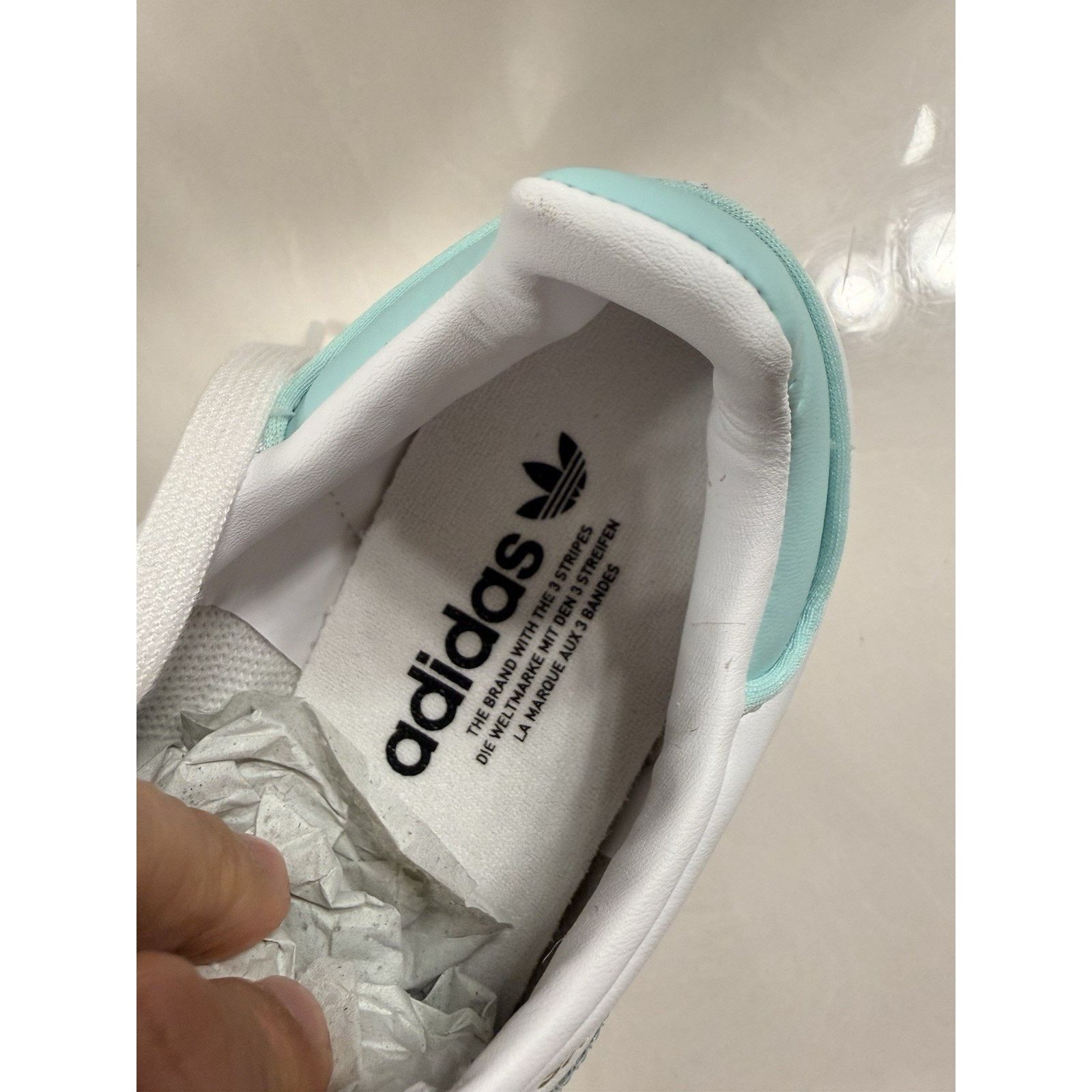 Adidas Adidas Sambae Women’s Size 7 White Aqua Gum Sole Shoes NWT Size US 7 / IT 37 - 6 Thumbnail