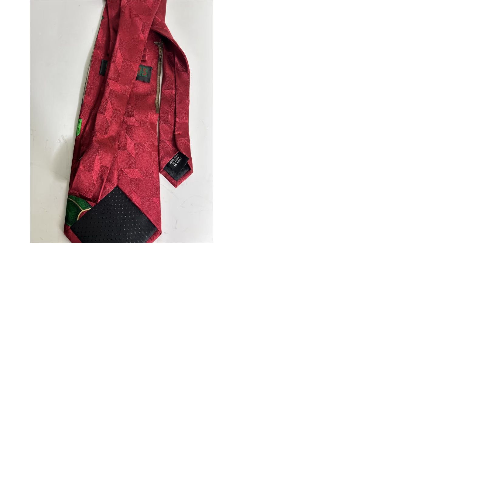 Vintage **CHRISTMAS NECKTIE MMG RED SANTA GOLF MEN'S** User: **RED CHRISTMAS NECKTIE MMG SANTA GOLF MEN'S** Size ONE SIZE - 9 Thumbnail