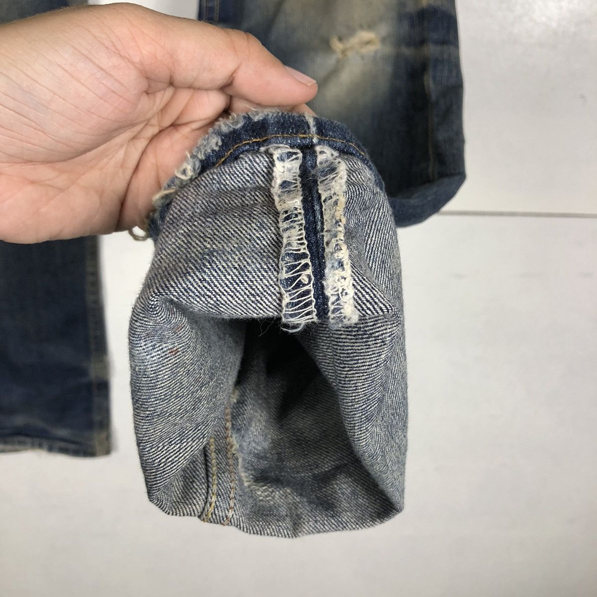 Levi's Vintage Clothing 🔥Rare Distressed Denim Jeans Levi’s Size US 32 / EU 48 - 12 Thumbnail