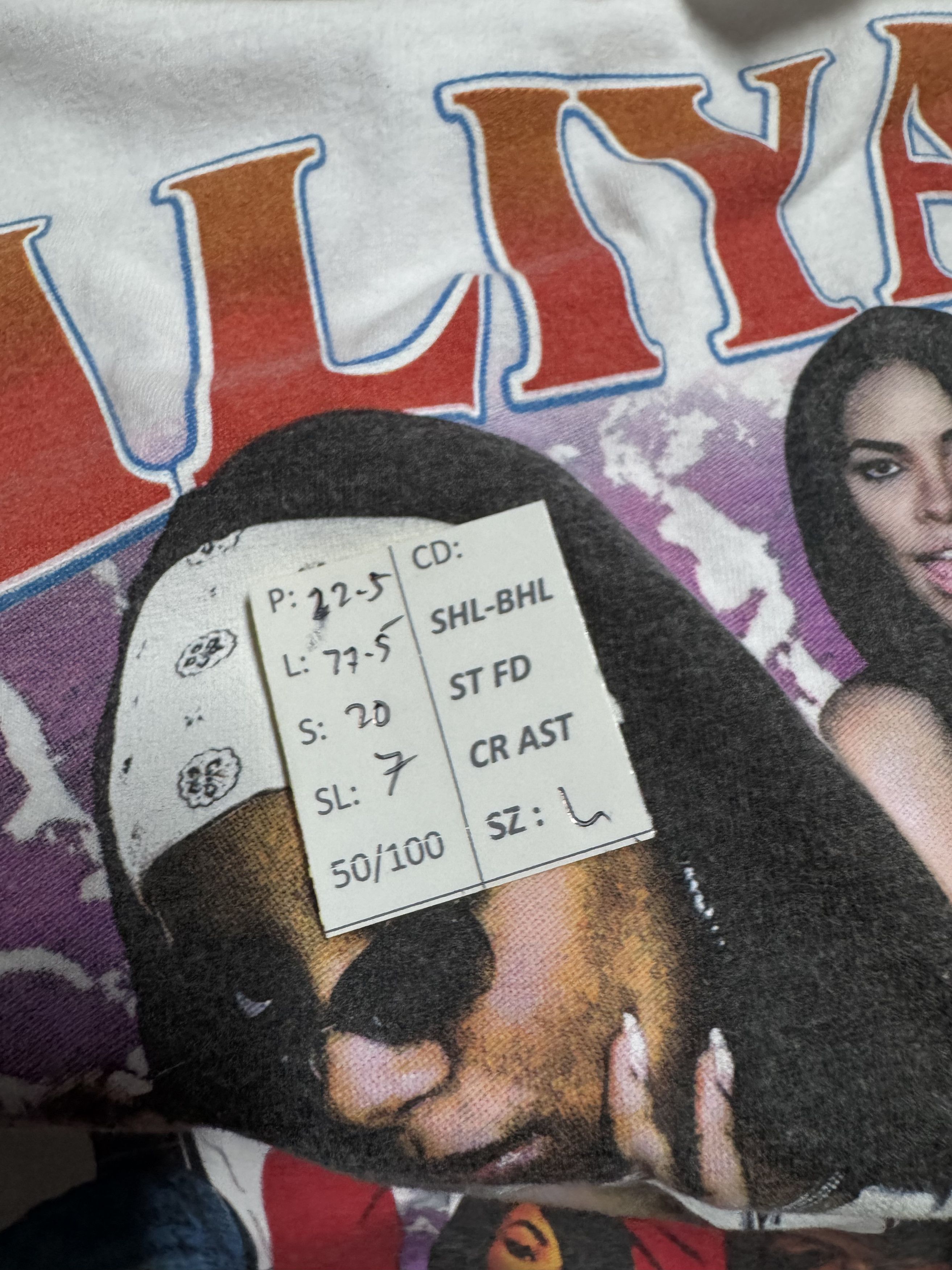 Rap Tees VINTAGE AALIYAH COLLAGE 90'S STYLE RAP TEES tupac kanye Size US L / EU 52-54 / 3 - 19 Thumbnail