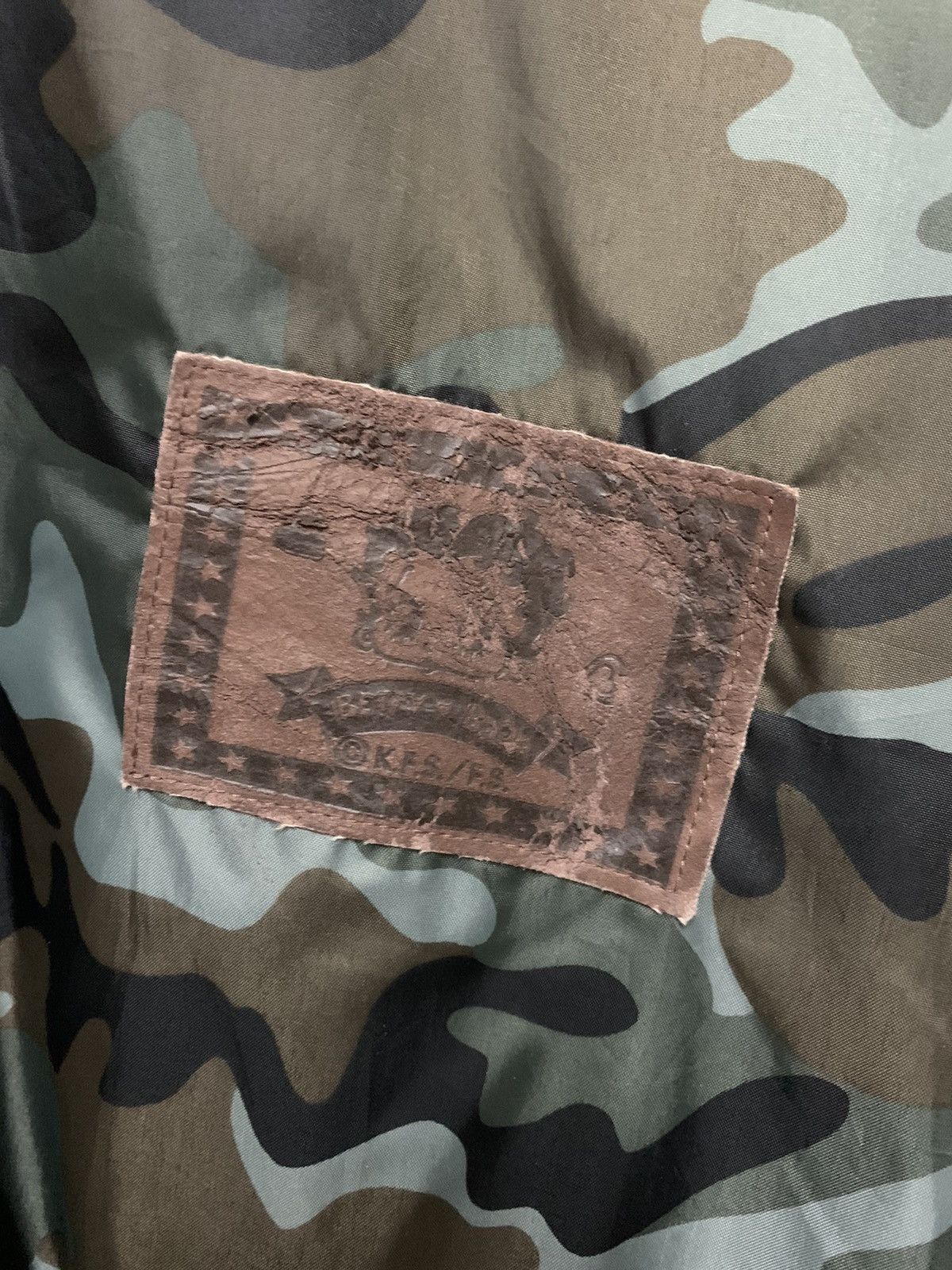 Japanese Brand Vintage Betty Boop Camo Buttom up Hoodie Size US M / EU 48-50 / 2 - 6 Thumbnail