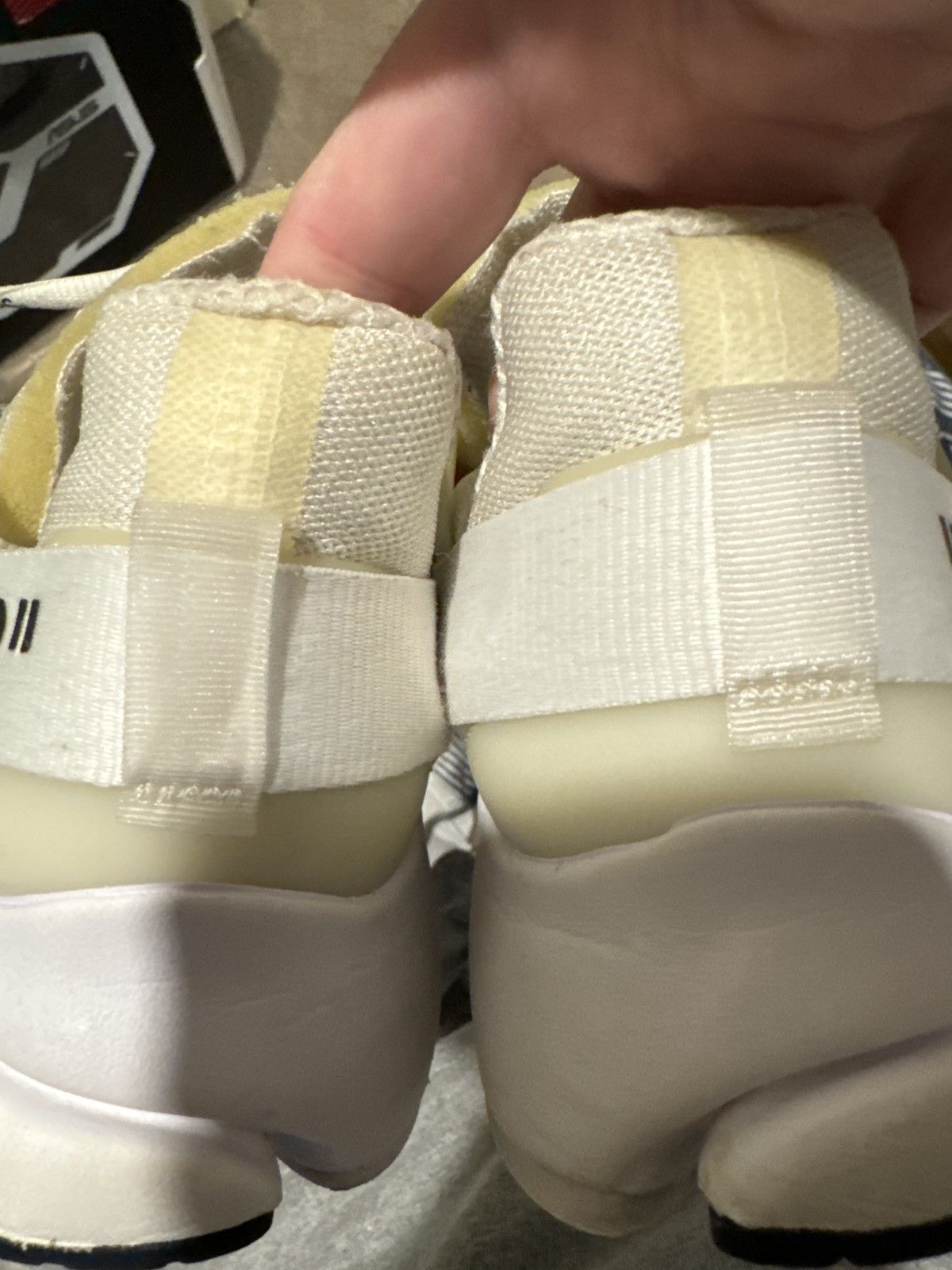 Nike × Off-White Off White Prestos Size US 9 / EU 42 - 9 Thumbnail