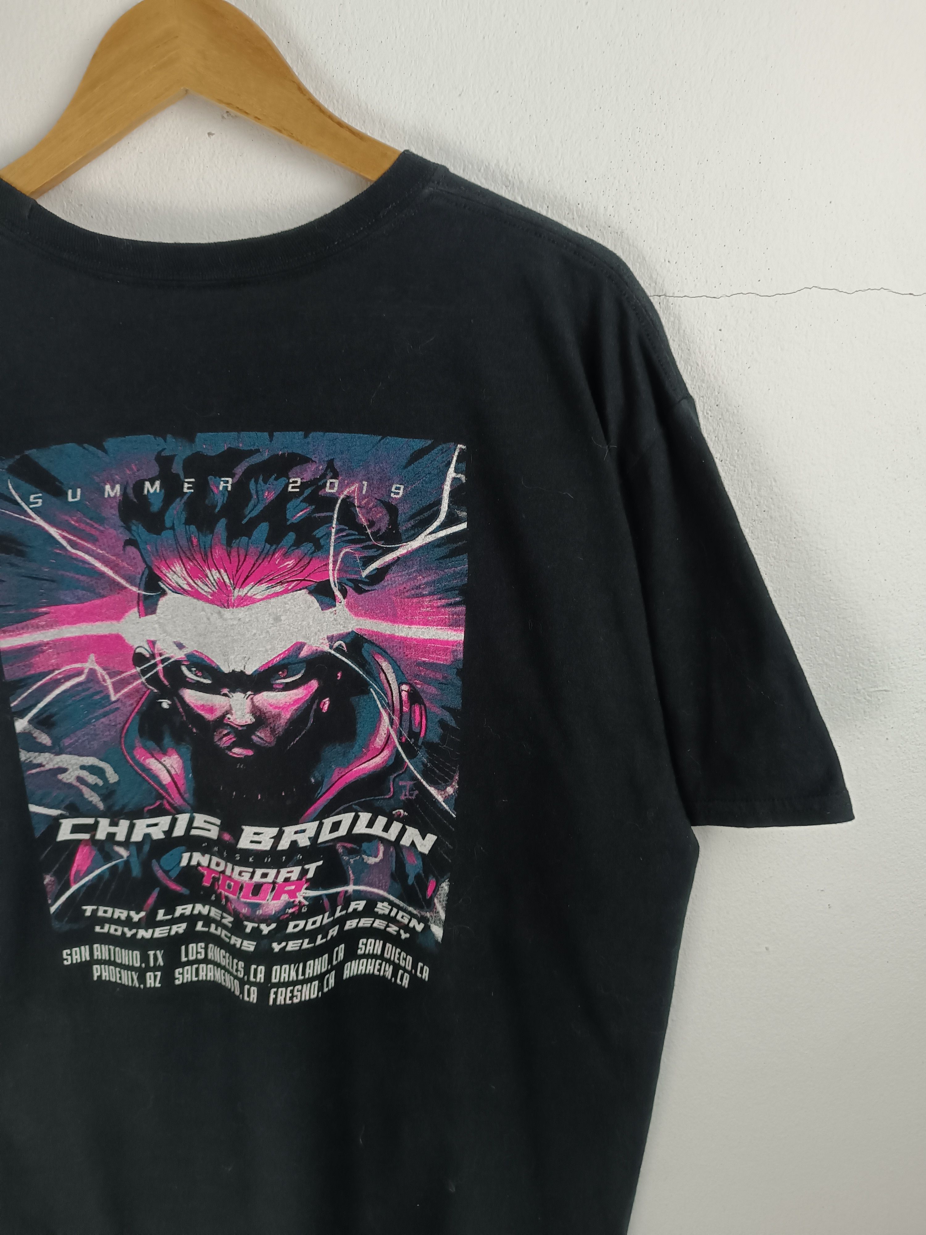 Rap Tees VINTAGE CHRIS BROWN INDIGO TOUR 2019 rihanna usher drake Size US XL / EU 56 / 4 - 11 Thumbnail