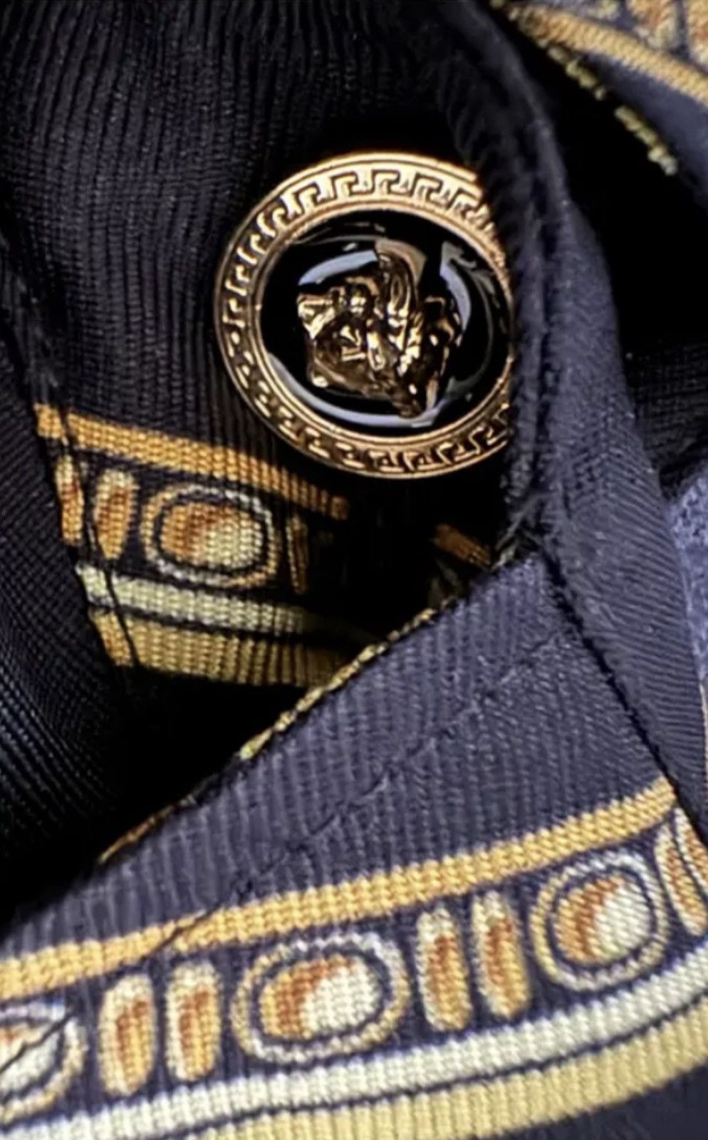 Versace Versace Baroque Medusa Silk Shirt Gold Heritage 48 IT 2021 Size US M / EU 48-50 / 2 - 5 Thumbnail