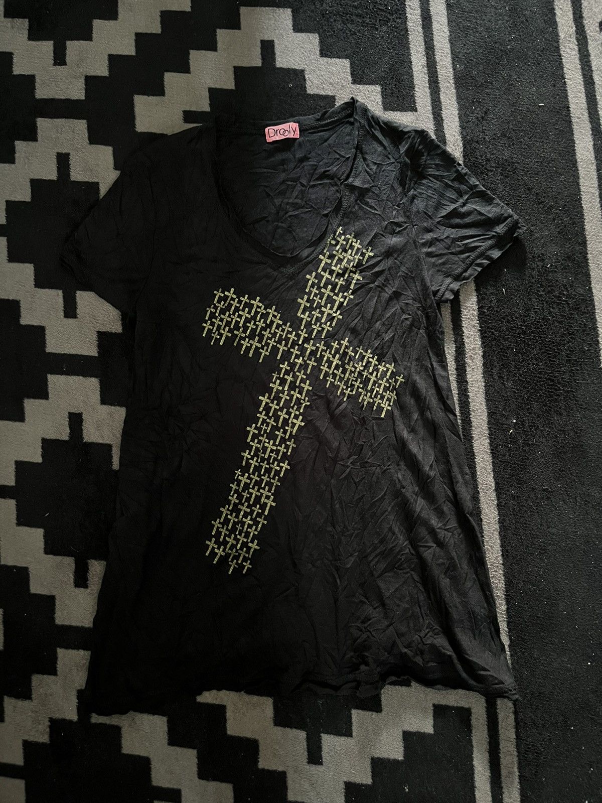 Japanese Brand Vintage drooly cross goth tshirt Size US M / EU 48-50 / 2 - 1 Thumbnail