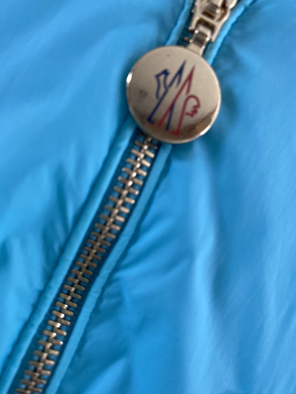 Moncler Moncler sports summer jacket S turquoise - perfect condition Size S / US 4 / IT 40 - 6 Thumbnail