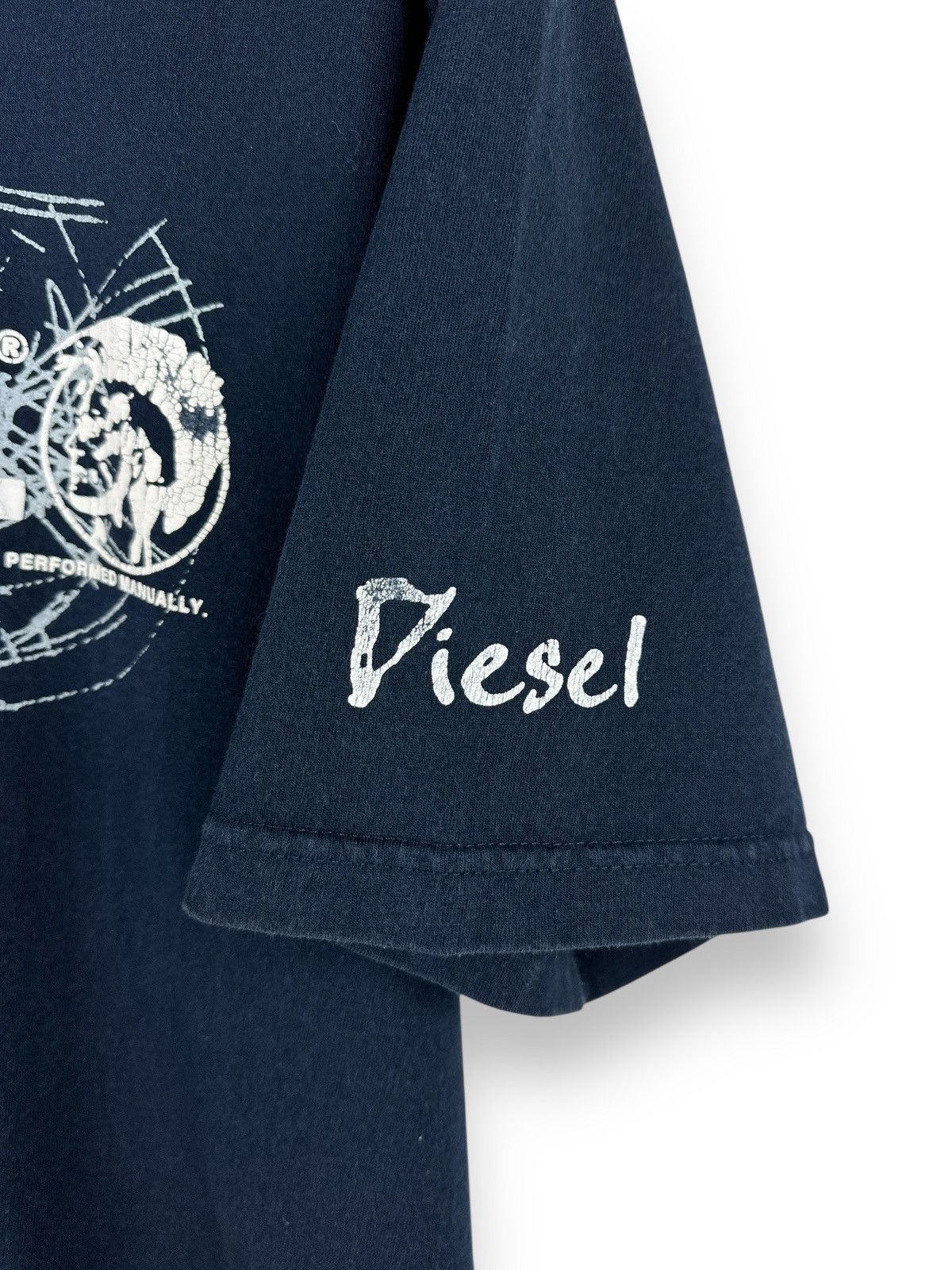 Diesel Vintage Diesel Big Logo Double Sided T-Shirt Size US L / EU 52-54 / 3 - 4 Thumbnail