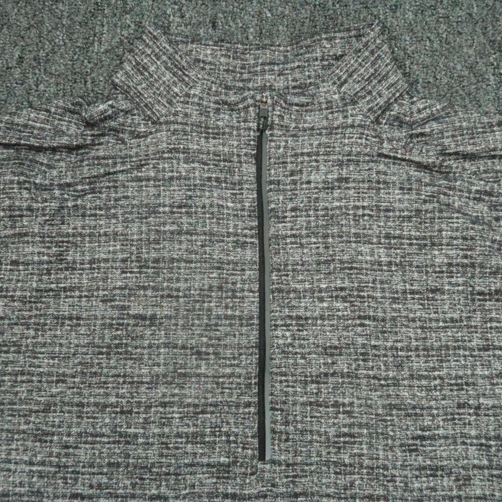 Lululemon Lululemon Pullover Men Large Gray Black Surge Warm Half Zip Training Performance Size US L / EU 52-54 / 3 - 2 Thumbnail