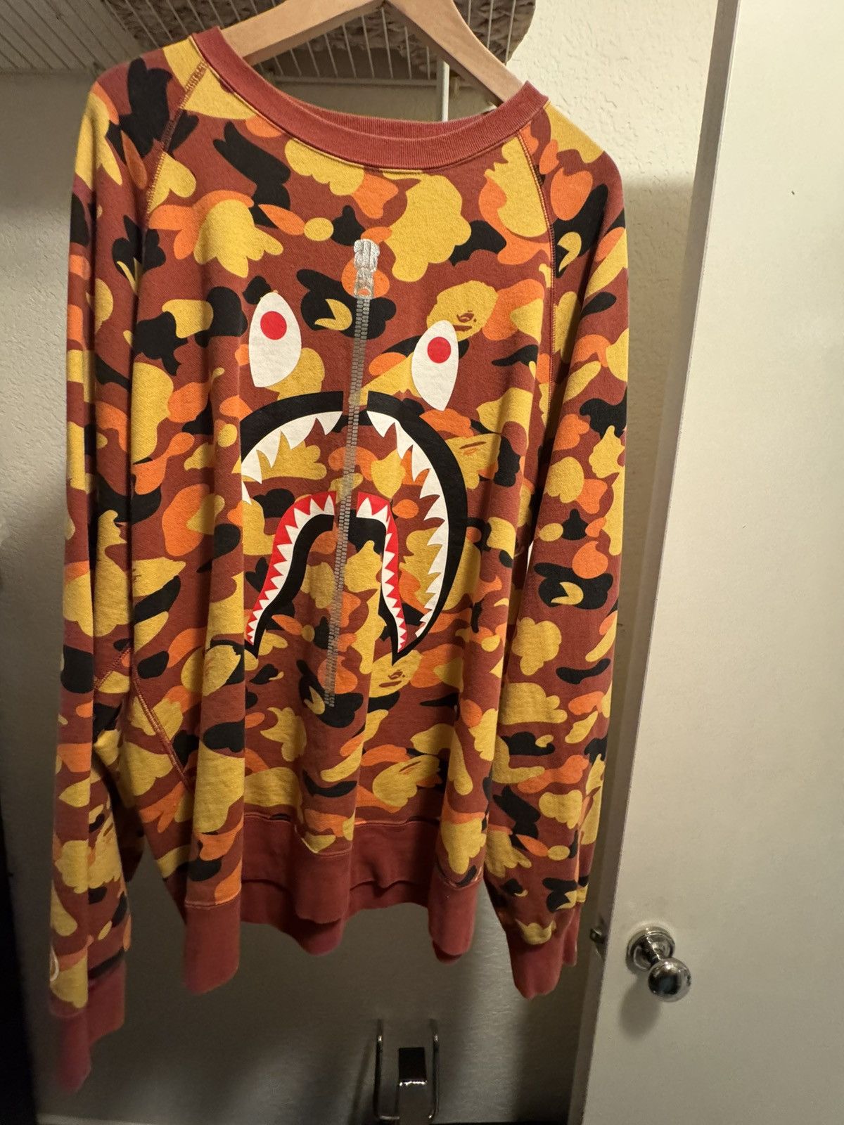 Bape Bape WGM crewneck Size US XXL / EU 58 / 5 - 1 Thumbnail