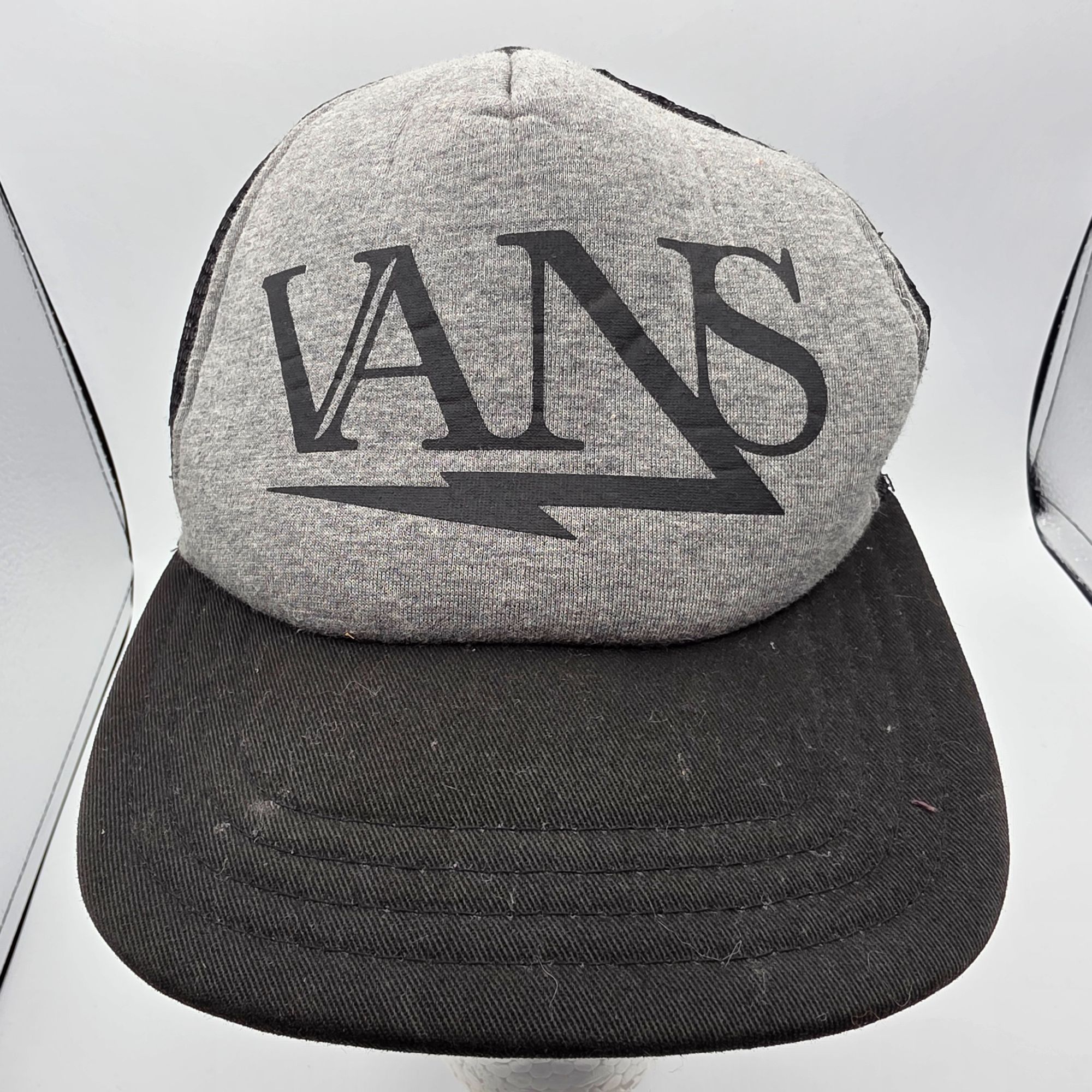 Vans Vans Gray Black Trucker Snapback Logo Hat Mesh Back Casual O Size ONE SIZE - 1 Thumbnail