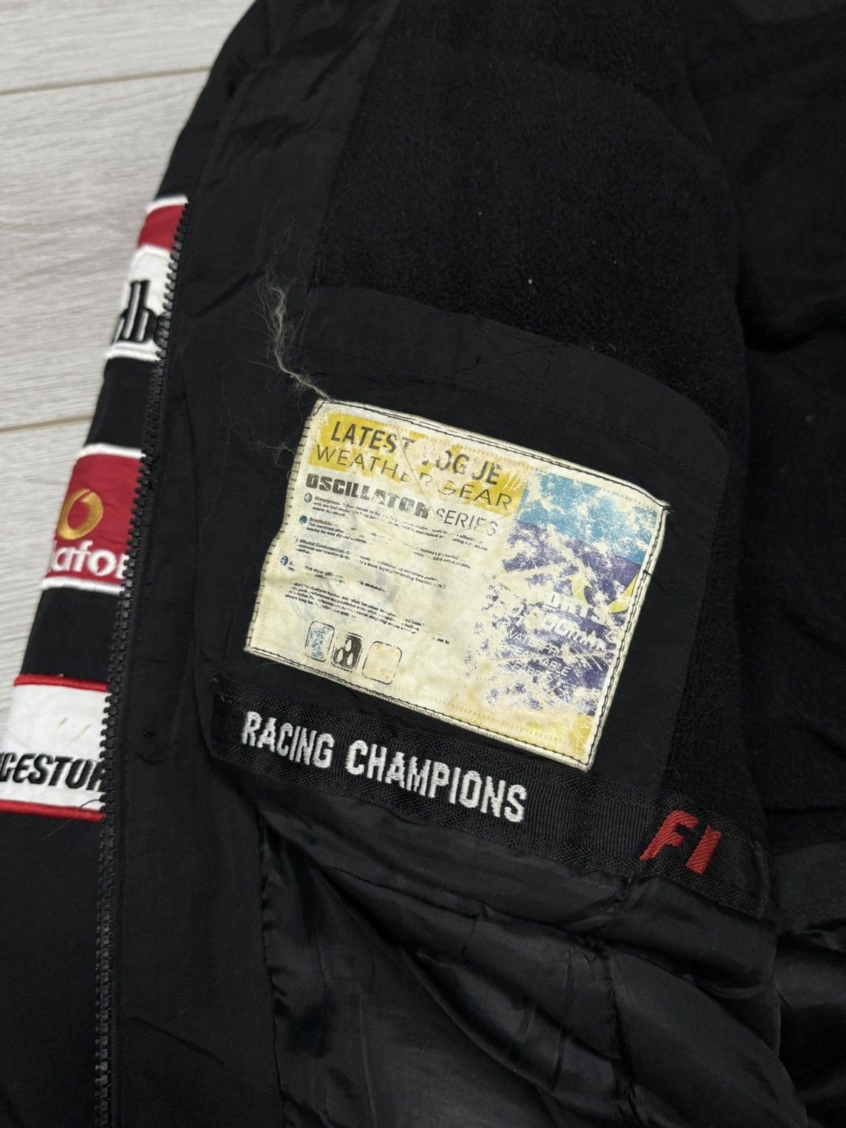 Marlboro Ferrari Marlboro Chase shell Vodafone vintage racing bomber Size US L / EU 52-54 / 3 - 8 Thumbnail