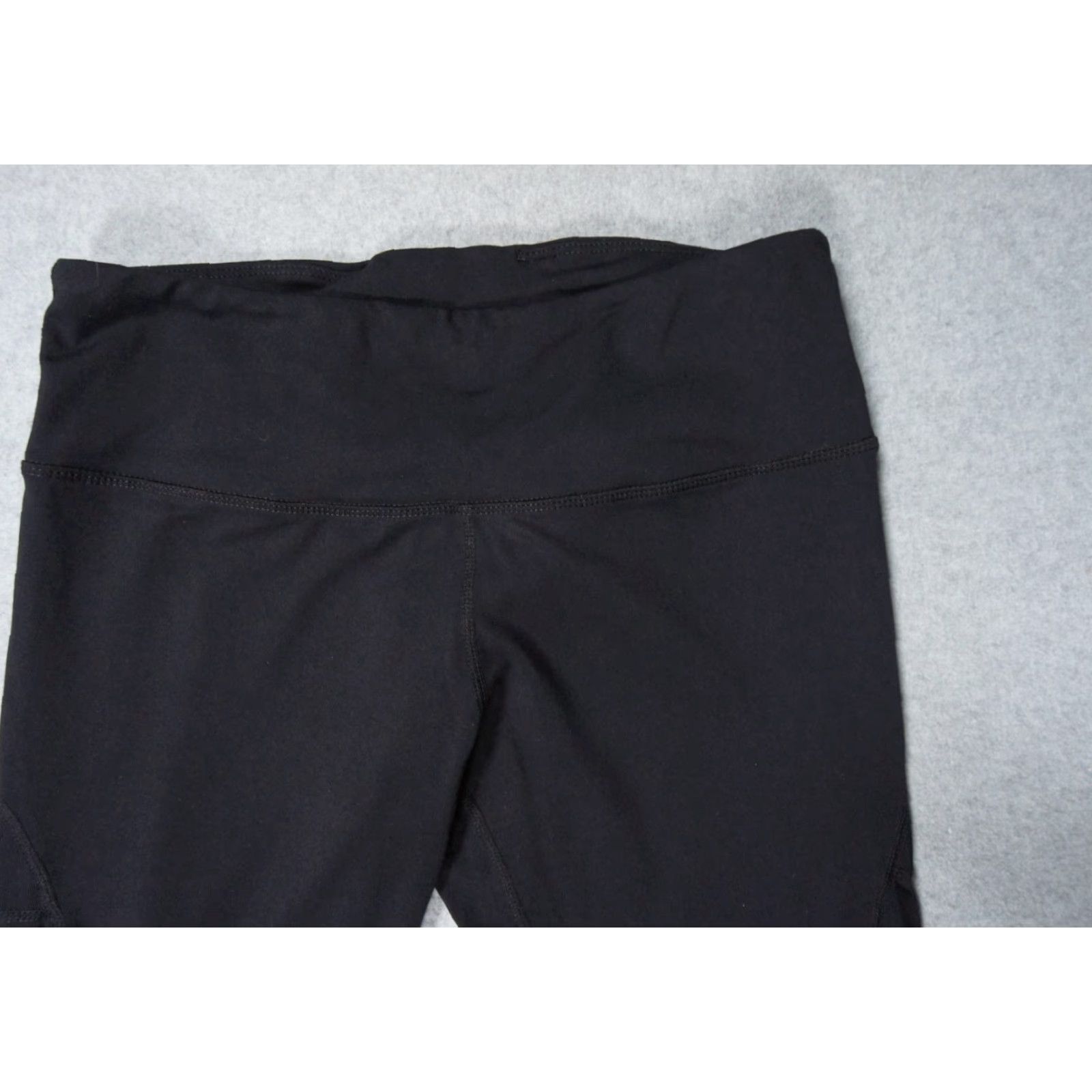 Lululemon VINTAGE Lululemon Leggings Women’s 8 Black Crop Activewear Yoga Running Breathable Size 30" / US 8 / IT 44 - 2 Thumbnail