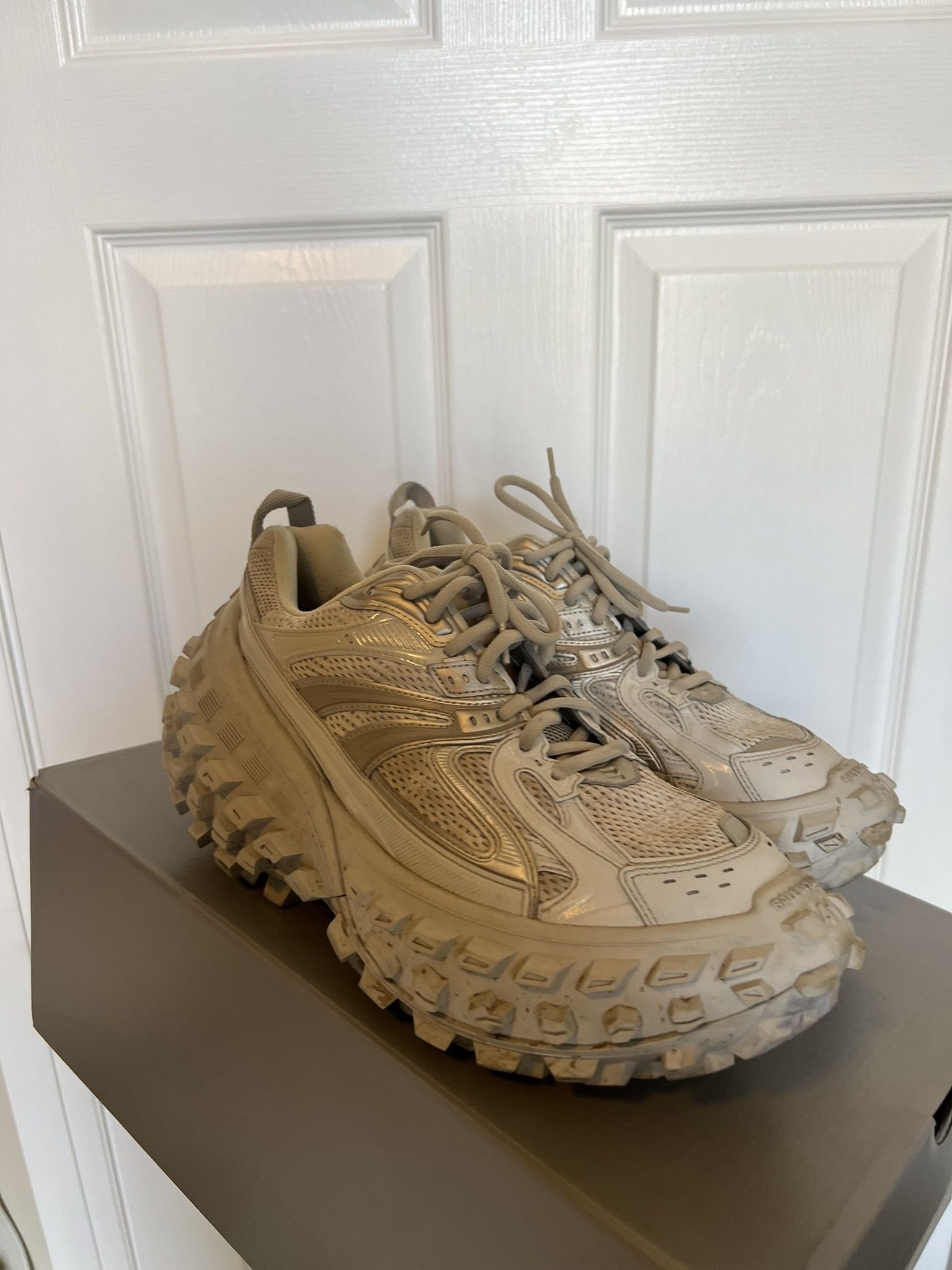 BALENCIAGA DEFENDER 41