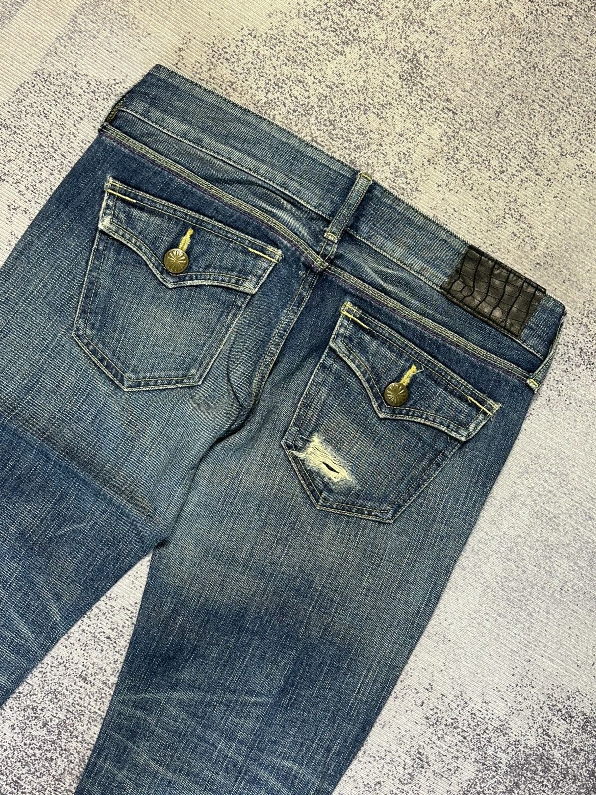 Japanese Brand RARE SLY Distressed Flare Jeans Size US 27 - 14 Thumbnail