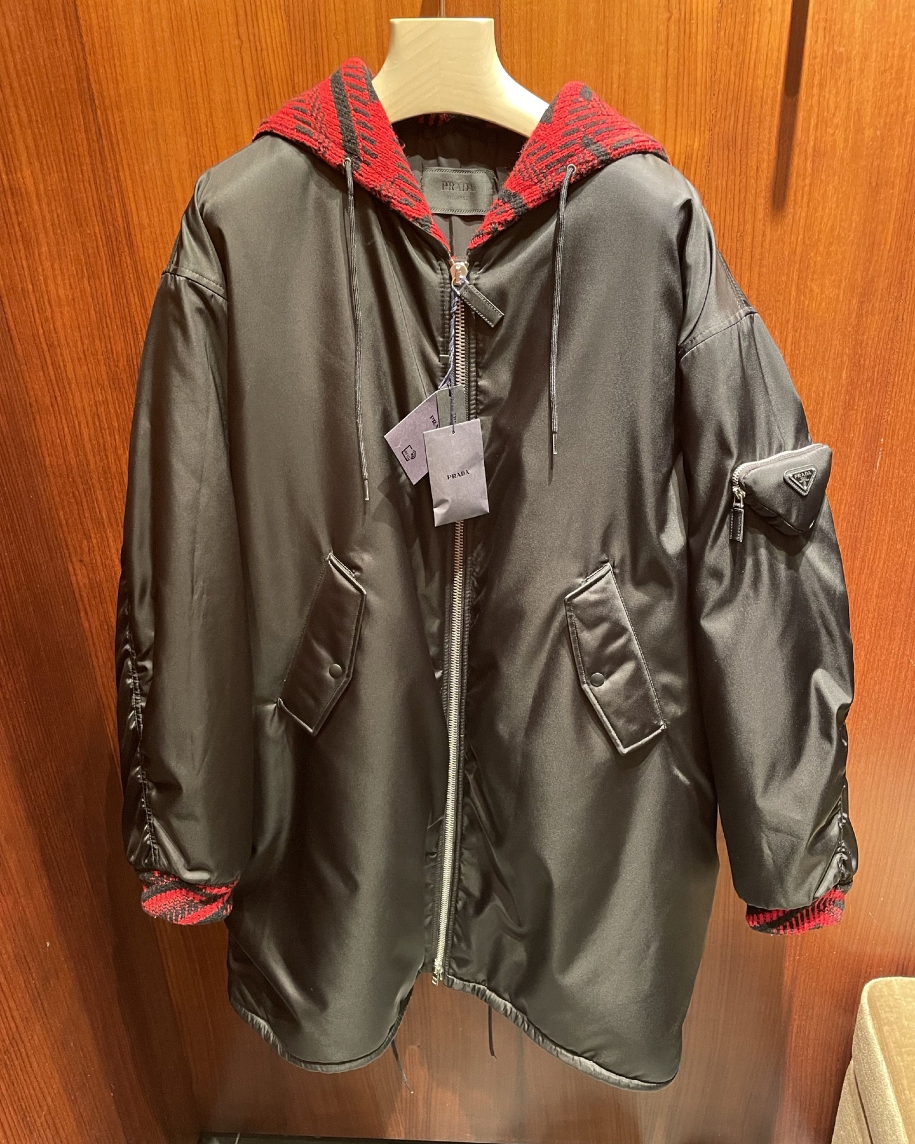Prada o1w1db11123 Oversized Re-Nylon Long Raincoat Parka in Black Size US XXL / EU 58 / 5 - 9 Thumbnail