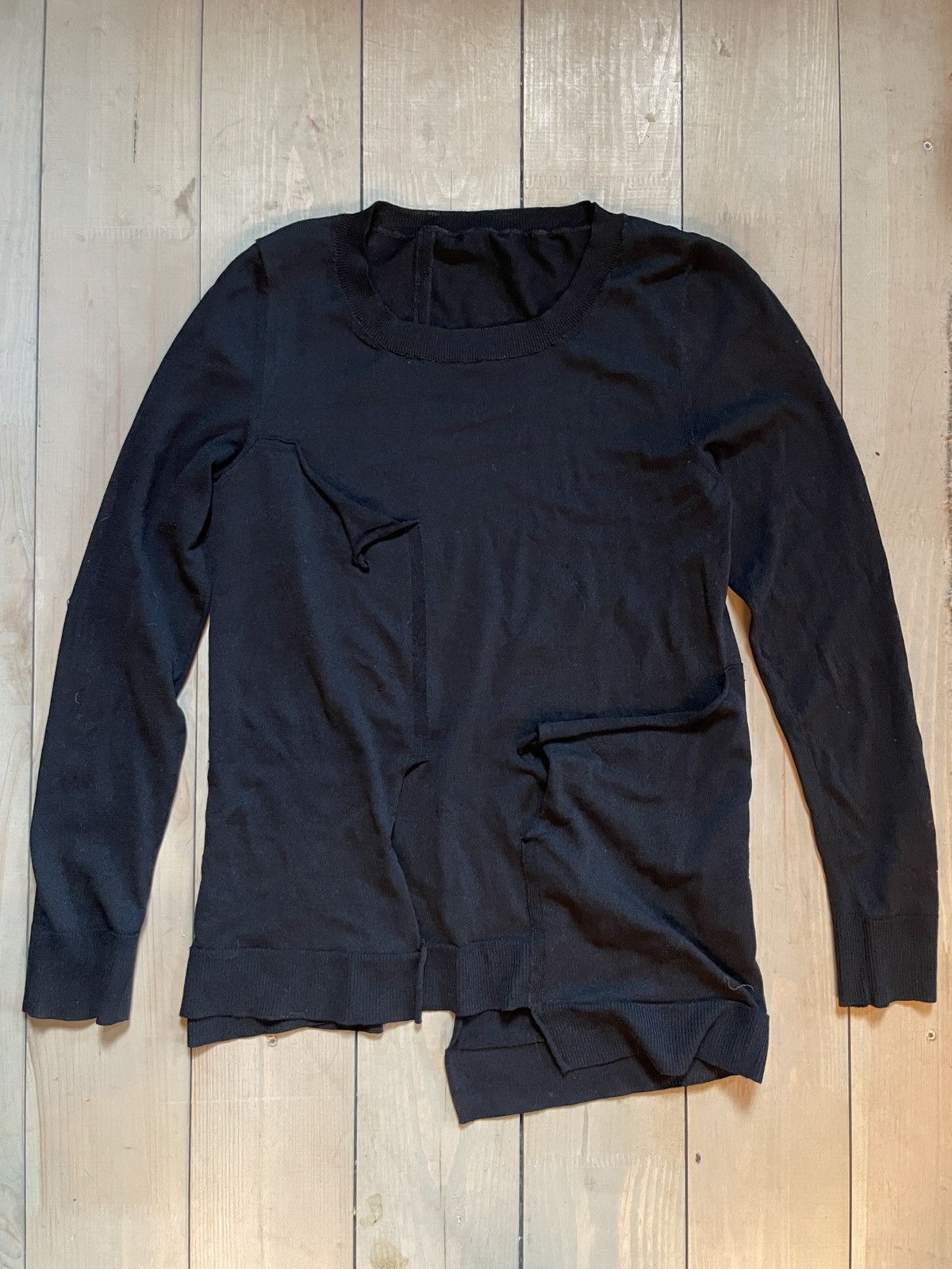 Yohji Yamamoto Yohji Yamamoto Sample distressed asymmetrical knit Size US S / EU 44-46 / 1 - 1 Thumbnail