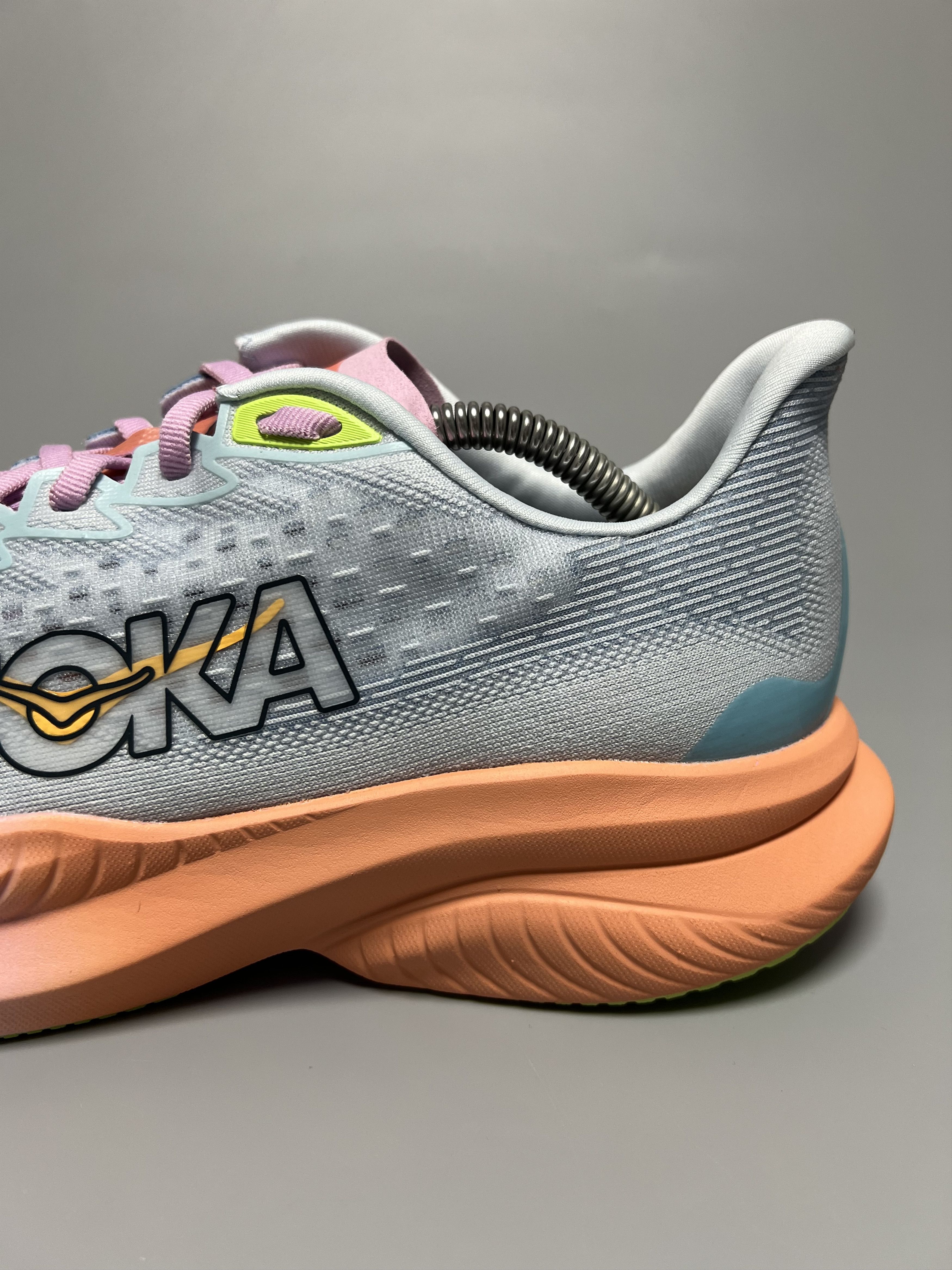 Hoka 10.5B Hoka One One Mach 6 Women's Running Shoes 1147810-ISK Size US 10.5 / IT 40.5 - 9 Thumbnail