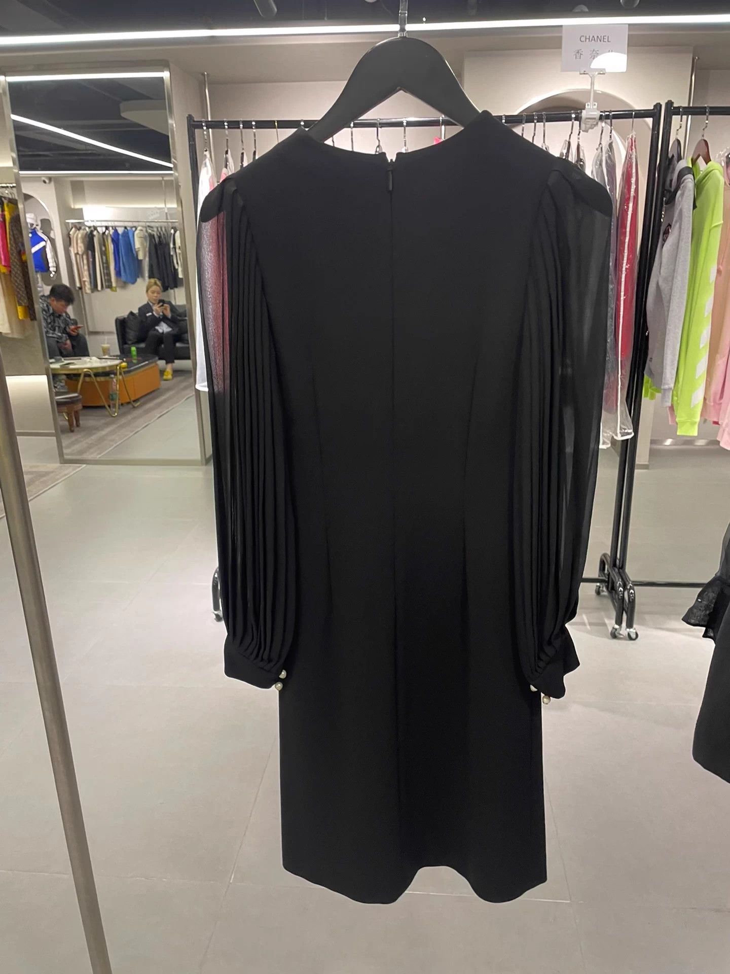 Gucci Gucci Women's Black Pleated Long Sleeve Dress XXS Size XXS / US 00 / IT 34 - 1 Thumbnail
