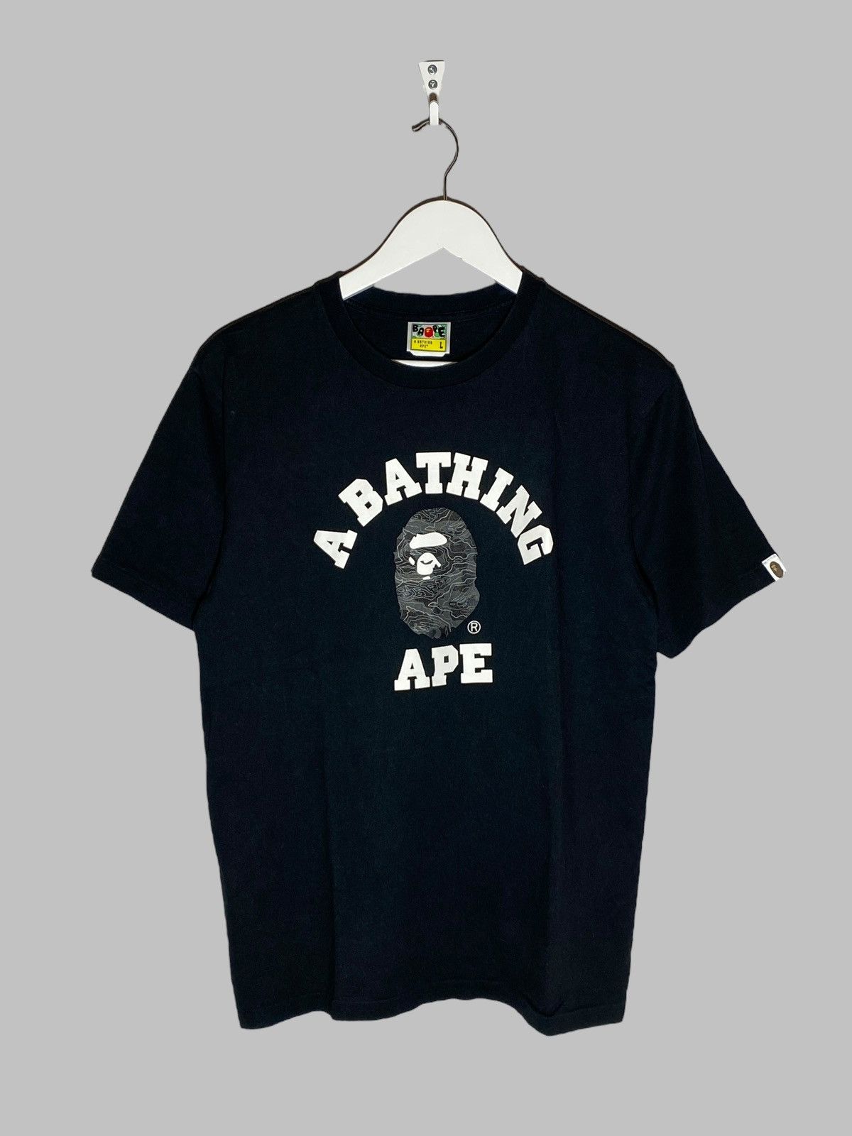 Bape BAPE BY A BATHING APE LOGO T-SHIRT Size US L / EU 52-54 / 3 - 1 Thumbnail