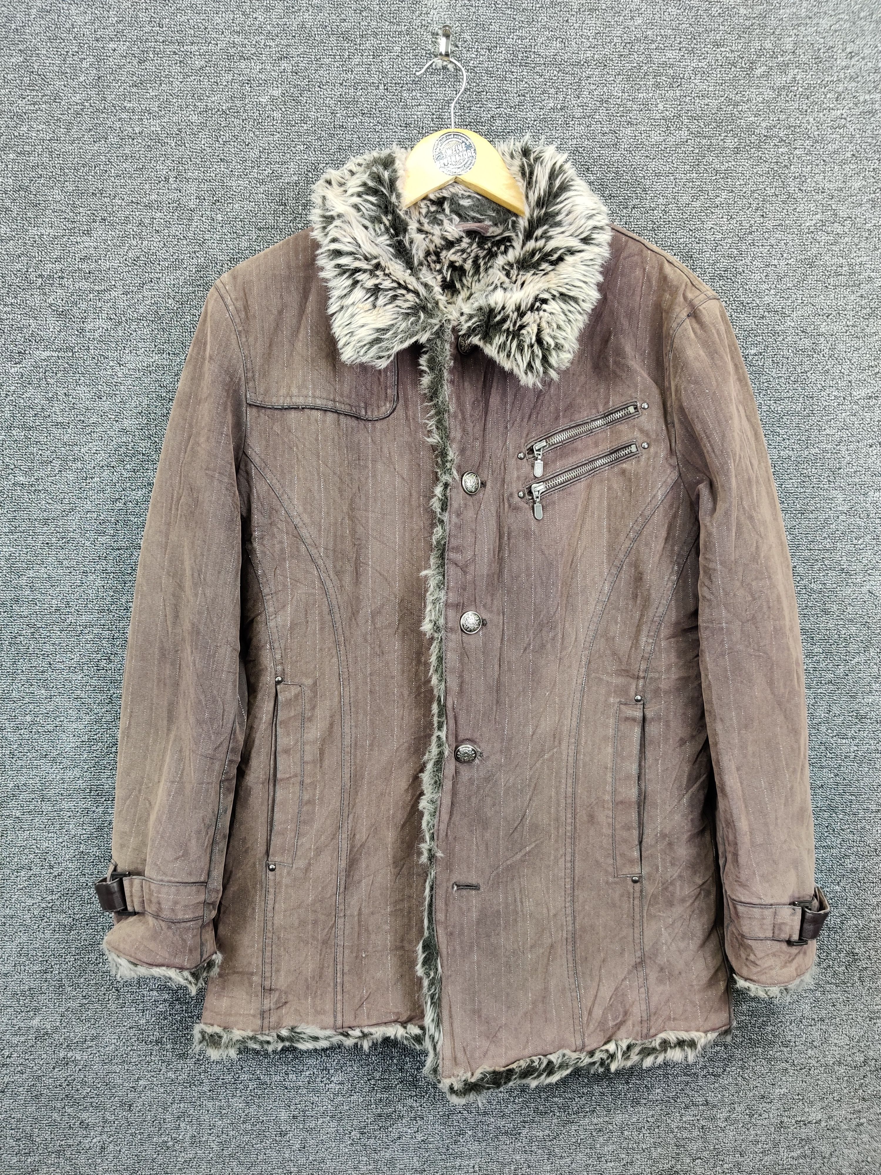 Mossimo Vintage Mossimo Shearling Fur Studded Jacket Size US L / EU 52-54 / 3 - 7 Thumbnail