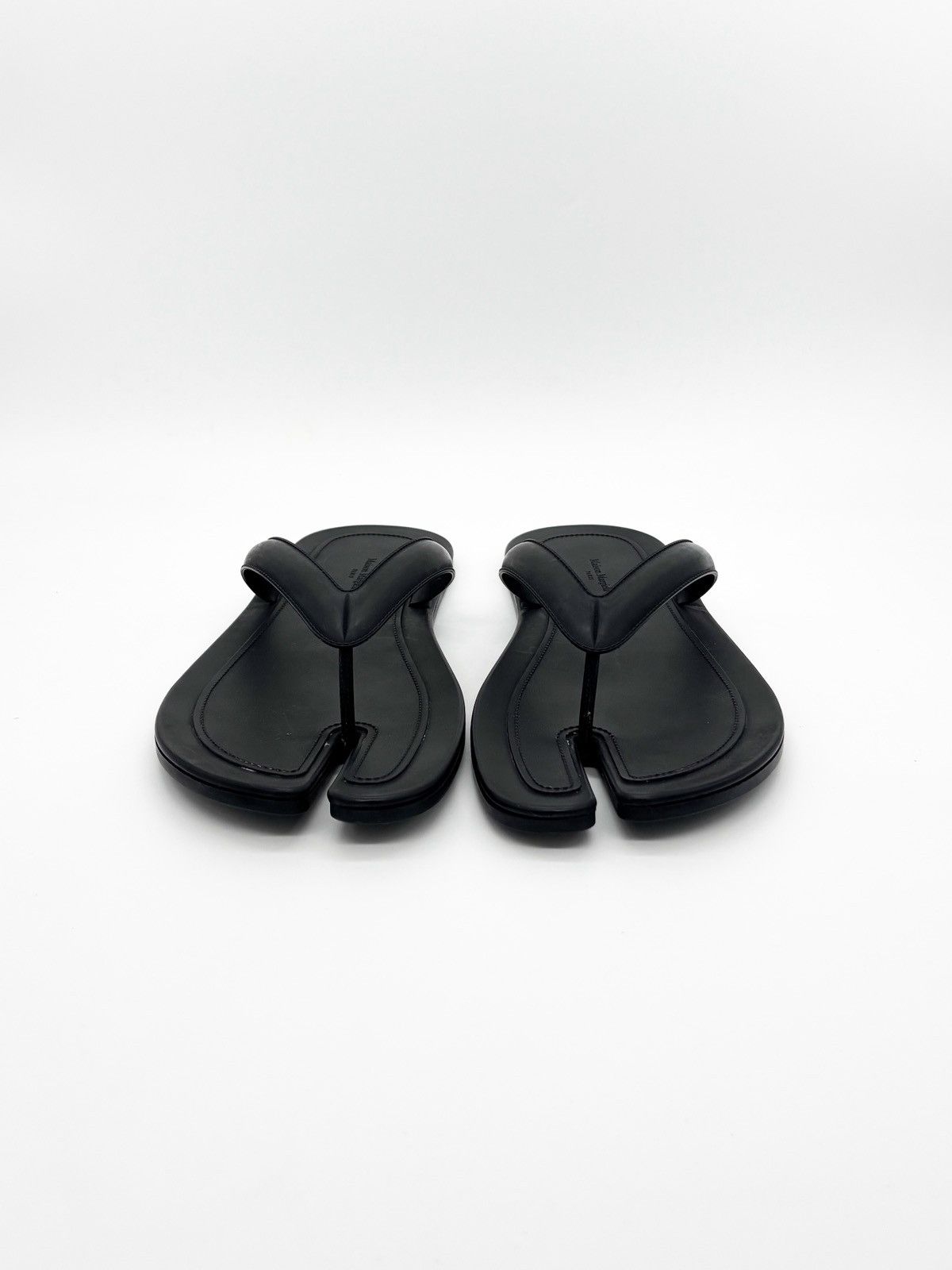 Maison Margiela Maison Margiela Flip Flops Size US 10.5 / EU 43-44 - 2 Thumbnail