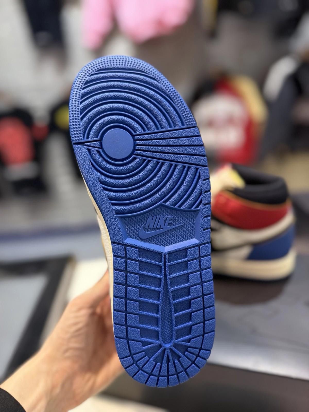 Jordan Brand Air Jordan 1 x Union x Fragment Black and Varsity Red (7.5) Size US 7.5 / EU 40-41 - 8 Thumbnail