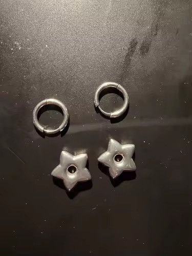 Jewelry Y2K Chunky Star Hoops Earrings Size ONE SIZE - 5 Thumbnail