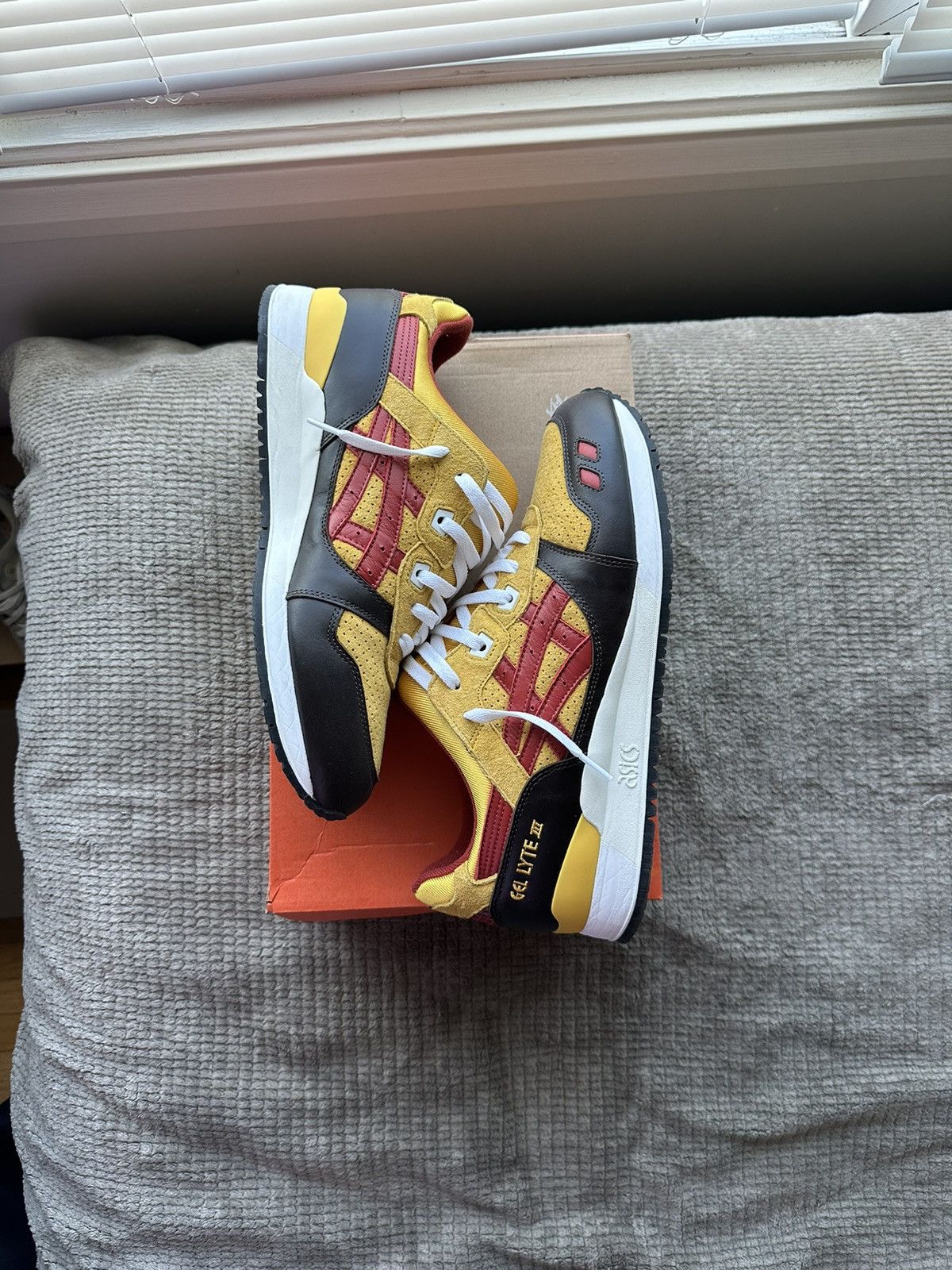 Asics × Kith Kith x Marvel x Asics Gel Lyte 3 - Wolverine 1980’ Size US 11.5 / EU 44-45 - 1 Thumbnail