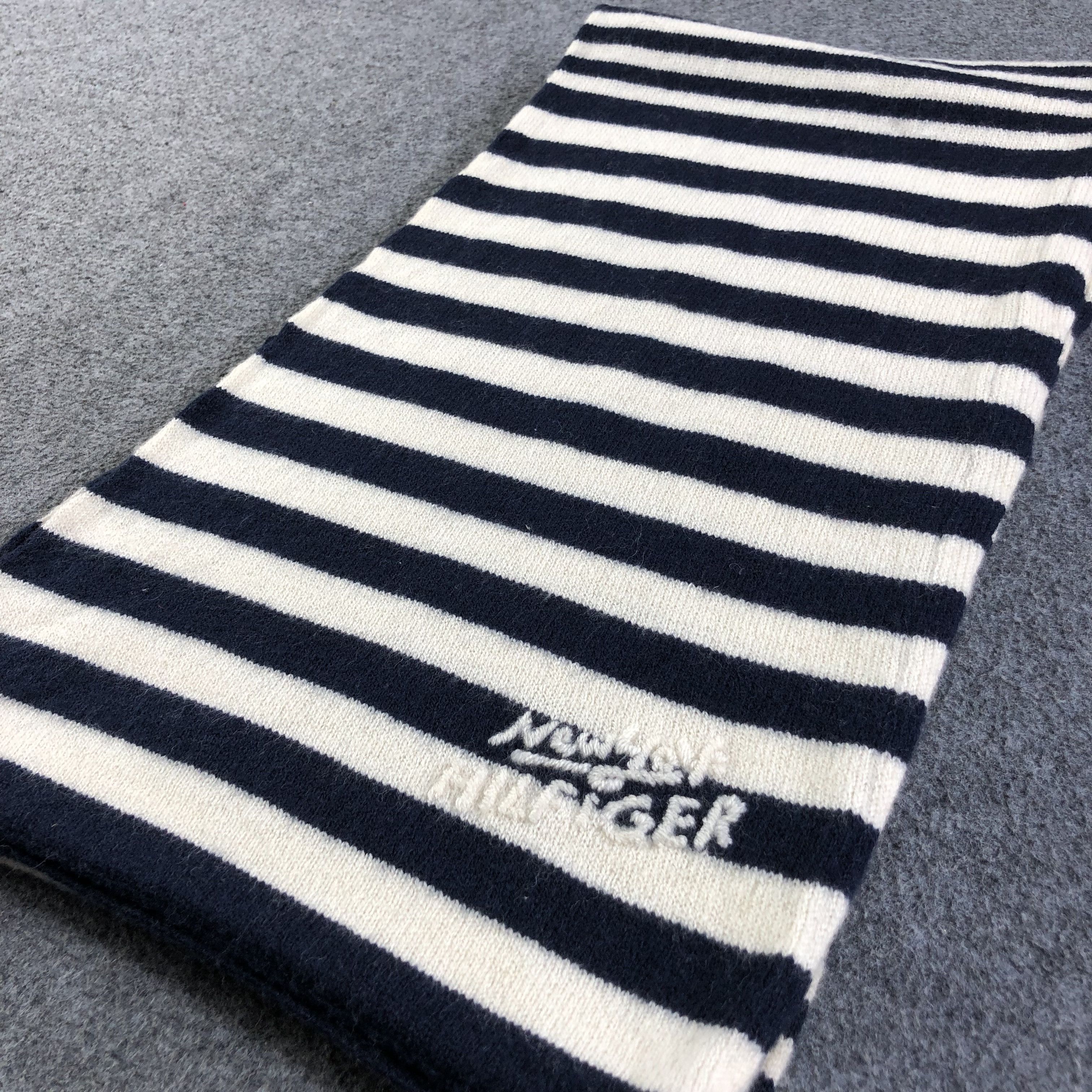 Tommy Hilfiger Tommy Hilfiger Striped Wool Scarf Muffler V1269 Size ONE SIZE - 3 Thumbnail