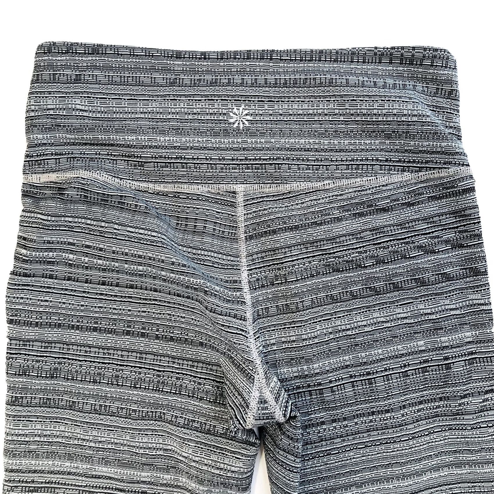 Athleta Athleta High Rise Leggings Black / Gray Ripple Jacquard Chaturanga Size S 455973 Size 28" / US 6 / IT 42 - 6 Thumbnail