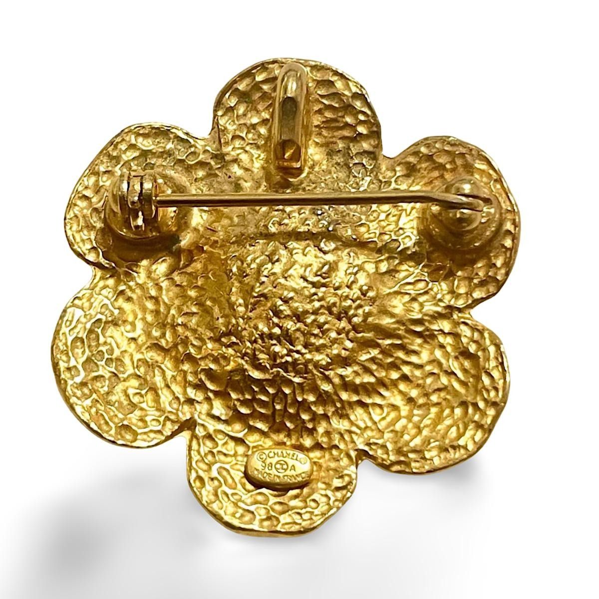 Chanel Vintage CHANEL golden matelasse camellia/rose flower brooch Size ONE SIZE - 2 Thumbnail