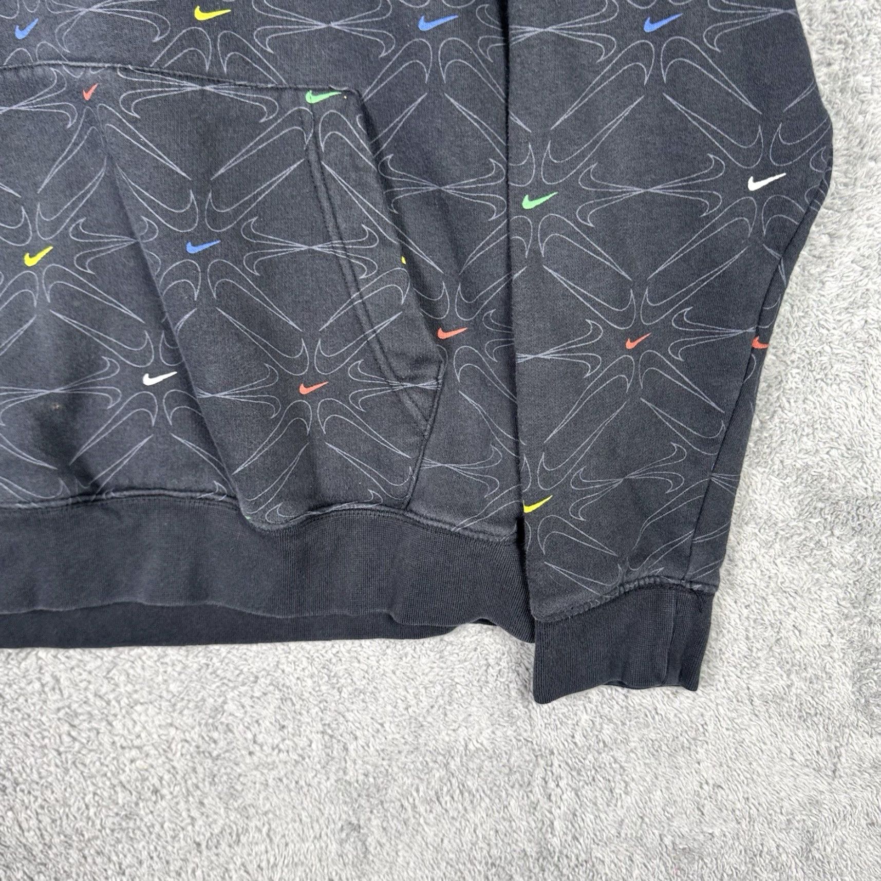 Nike Nike Sportswear Club Hoodie Men L Swoosh All Over Print DM7930 Sweatshirt Size US L / EU 52-54 / 3 - 3 Thumbnail