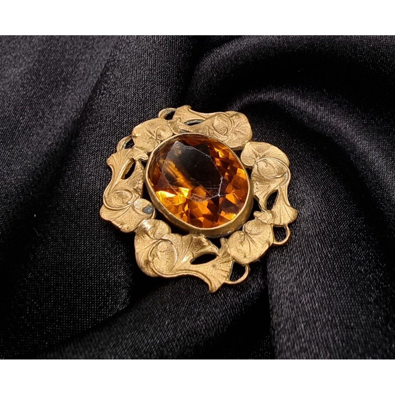 Vintage Antique Early 20th Century Gold-Tone Brooch With Amber Oval Size ONE SIZE - 3 Thumbnail
