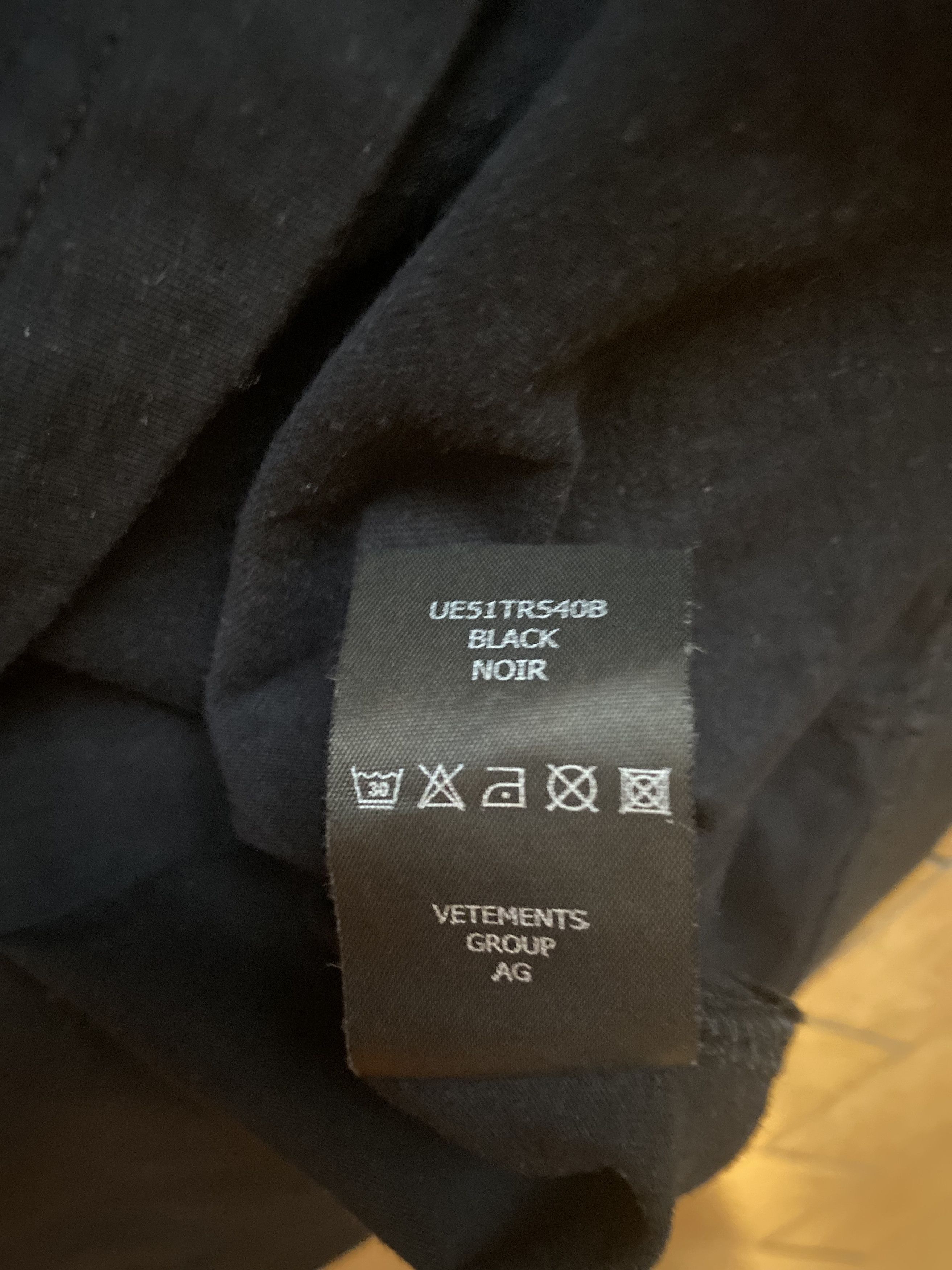 Vetements Vetements Logo Patch Oversized Unisex T-Shirt Size US M / EU 48-50 / 2 - 5 Thumbnail